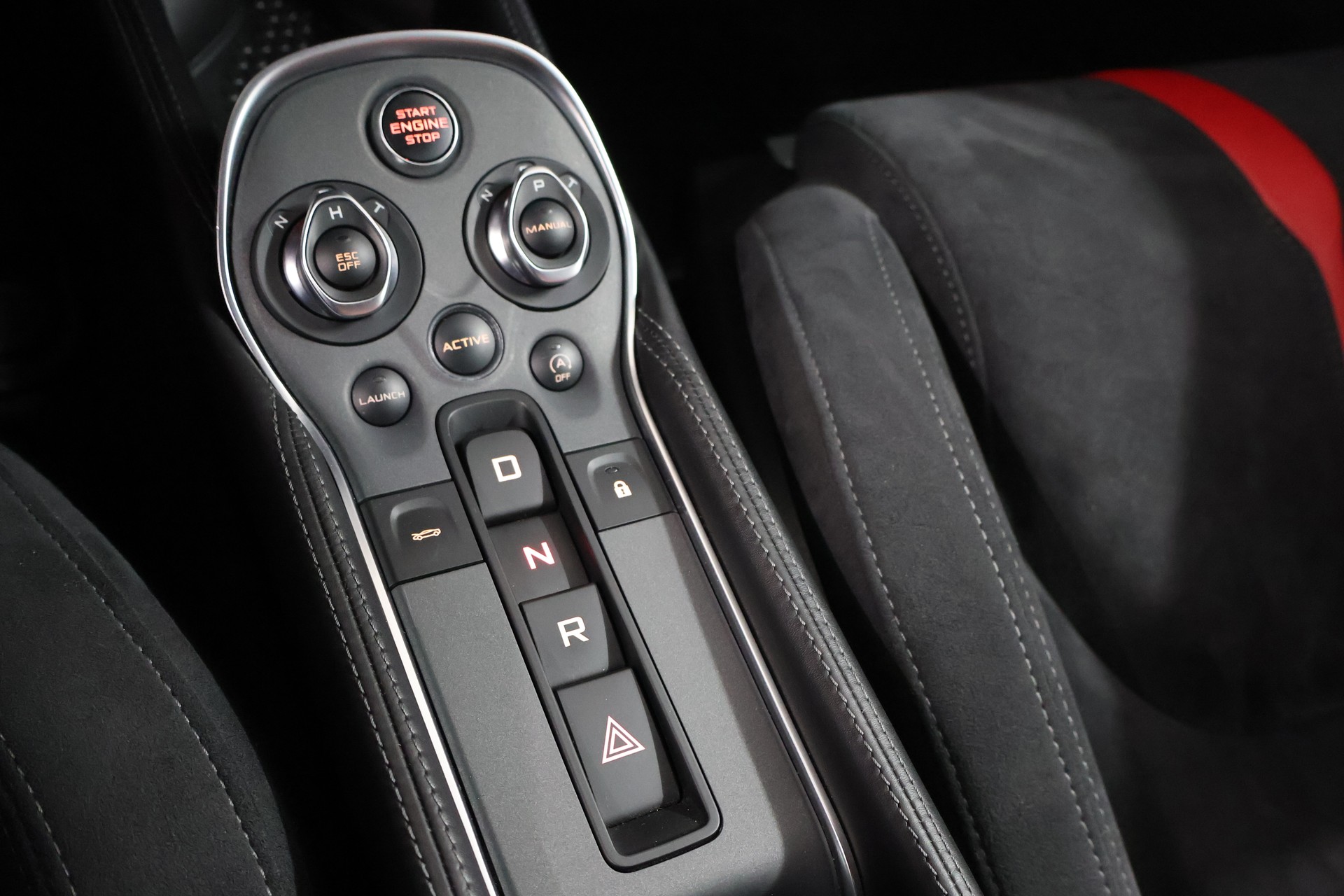McLAREN 570S Coupé 3.8 V8 SSG-image-22