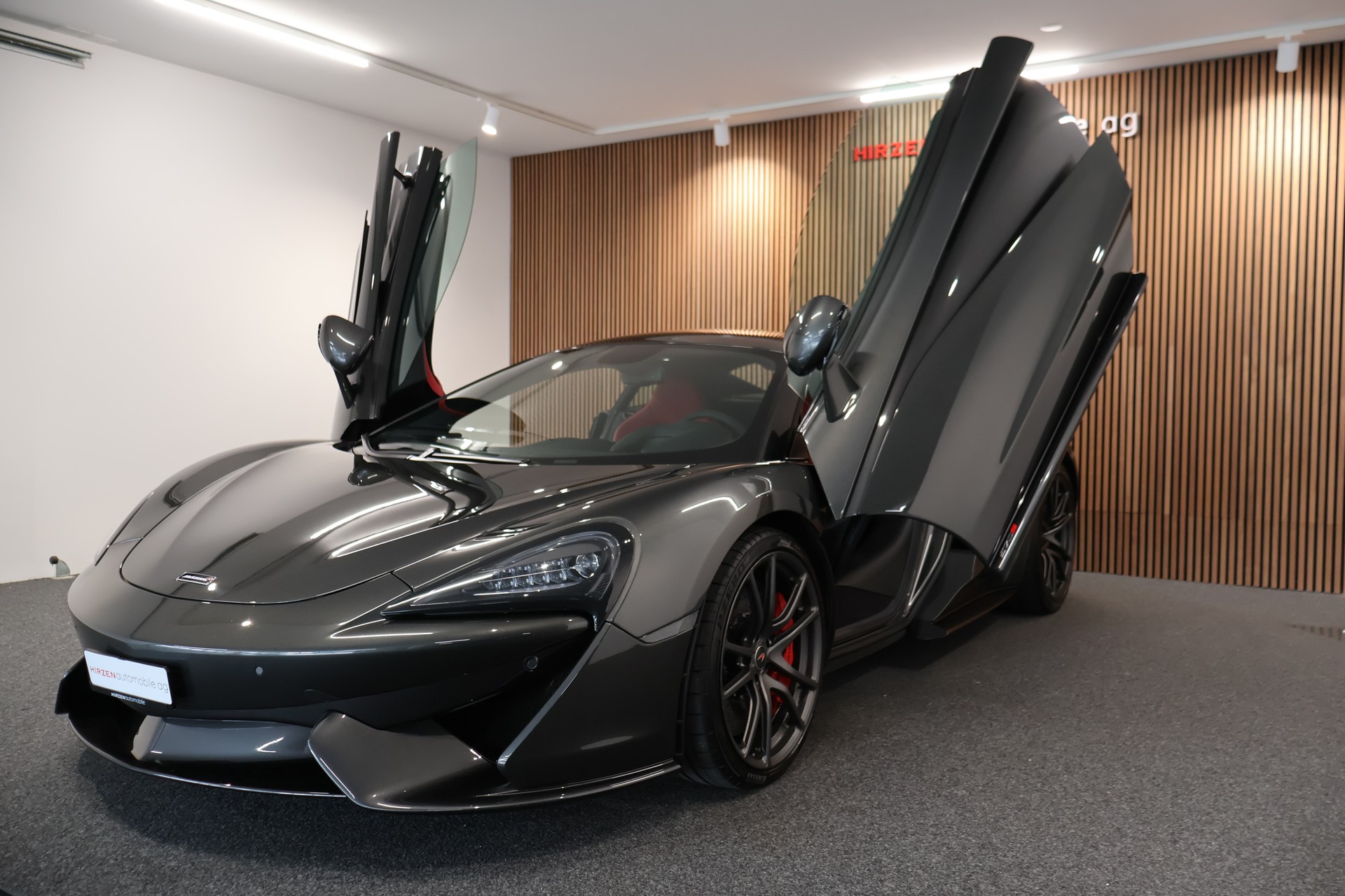McLAREN 570S Coupé 3.8 V8 SSG-image-26