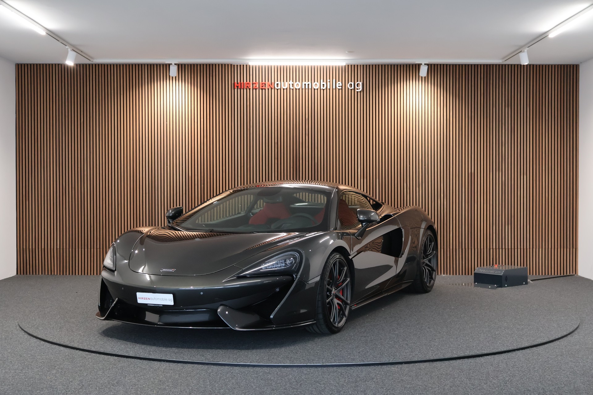 McLAREN 570S Coupé 3.8 V8 SSG-showroom-element-1