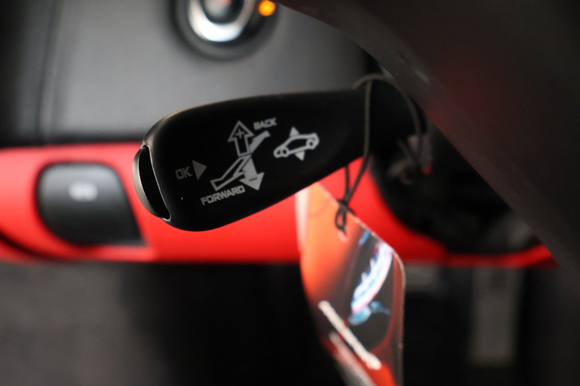 McLAREN 570S Coupé 3.8 V8 SSG-image-24