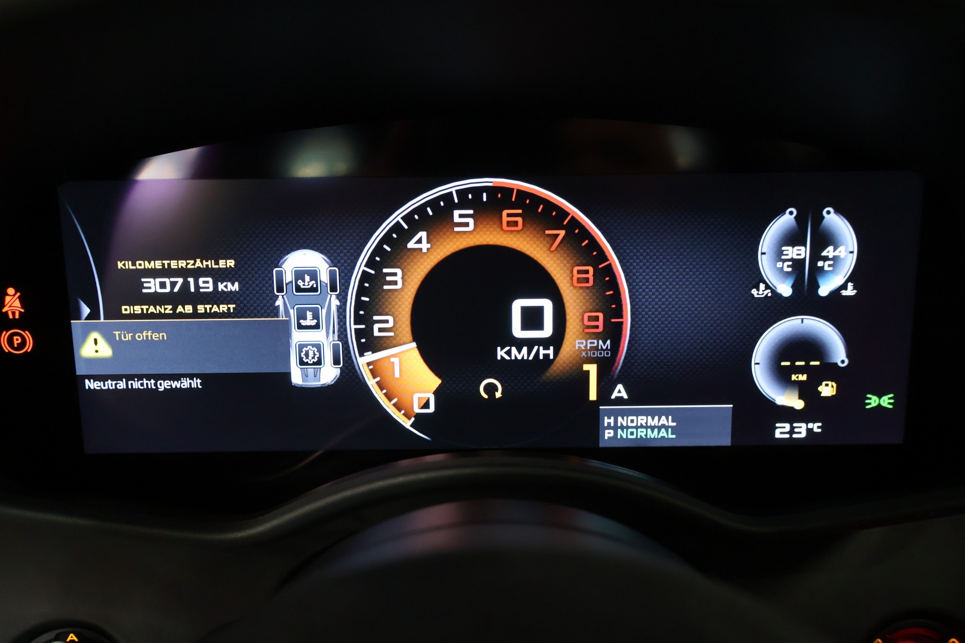 McLAREN 570S Coupé 3.8 V8 SSG-image-17