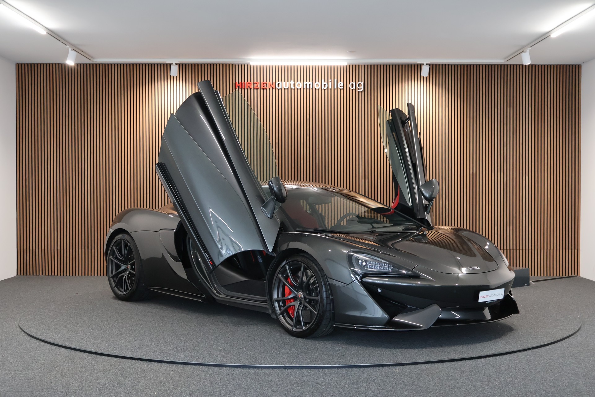 McLAREN 570S Coupé 3.8 V8 SSG-image-9