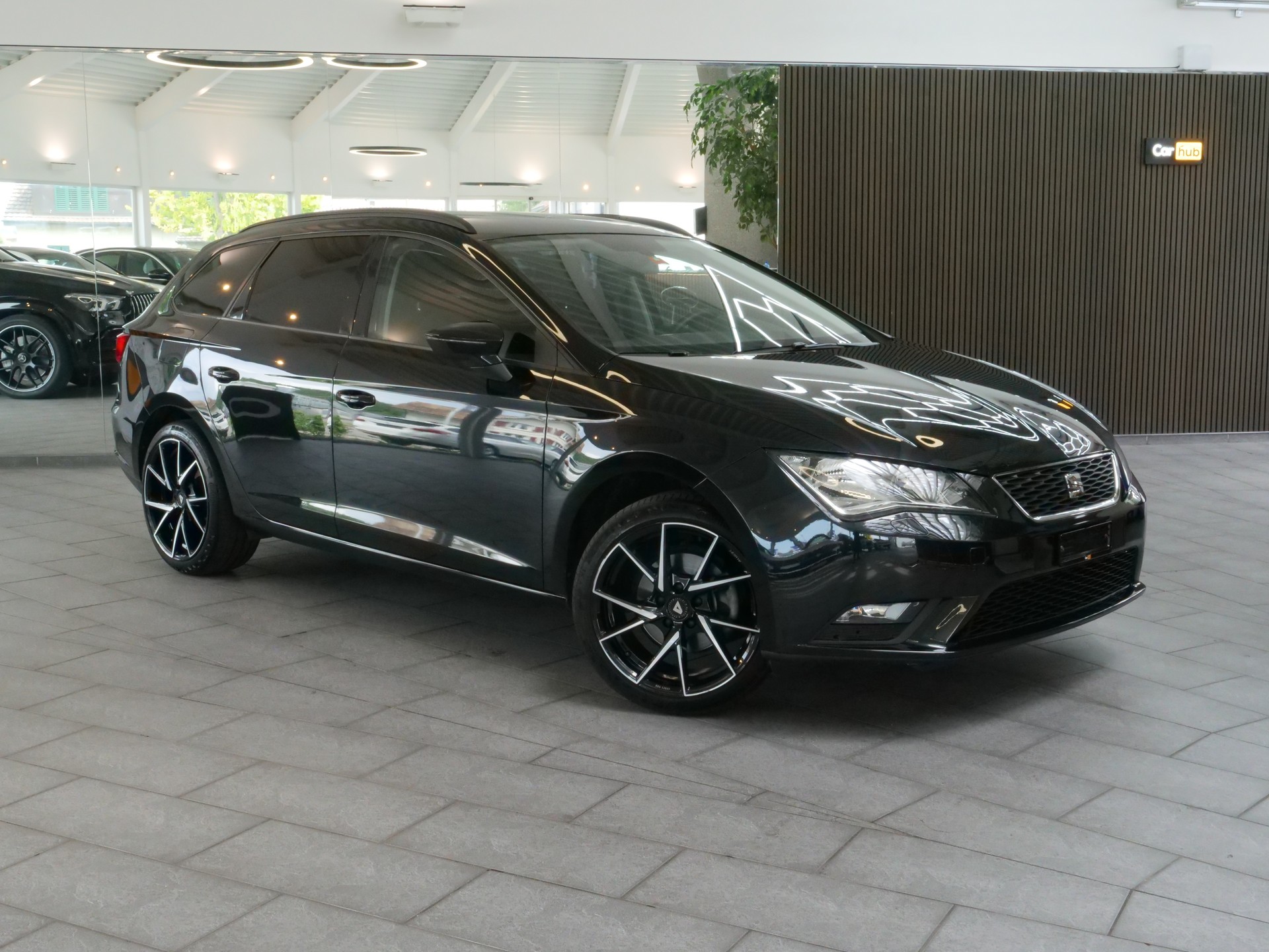 SEAT Leon ST 1.4 TSI Style-showroom-element-2