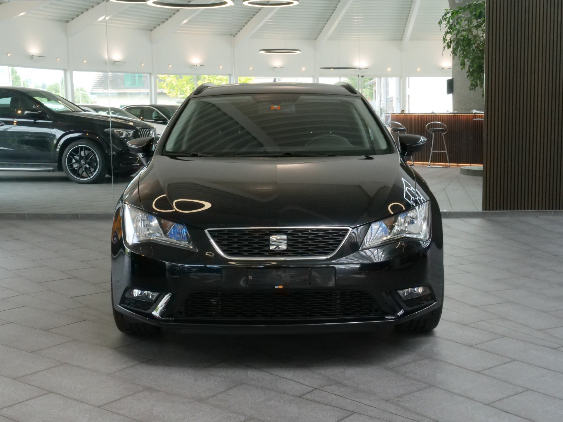 SEAT Leon ST 1.4 TSI Style-showroom-element-1