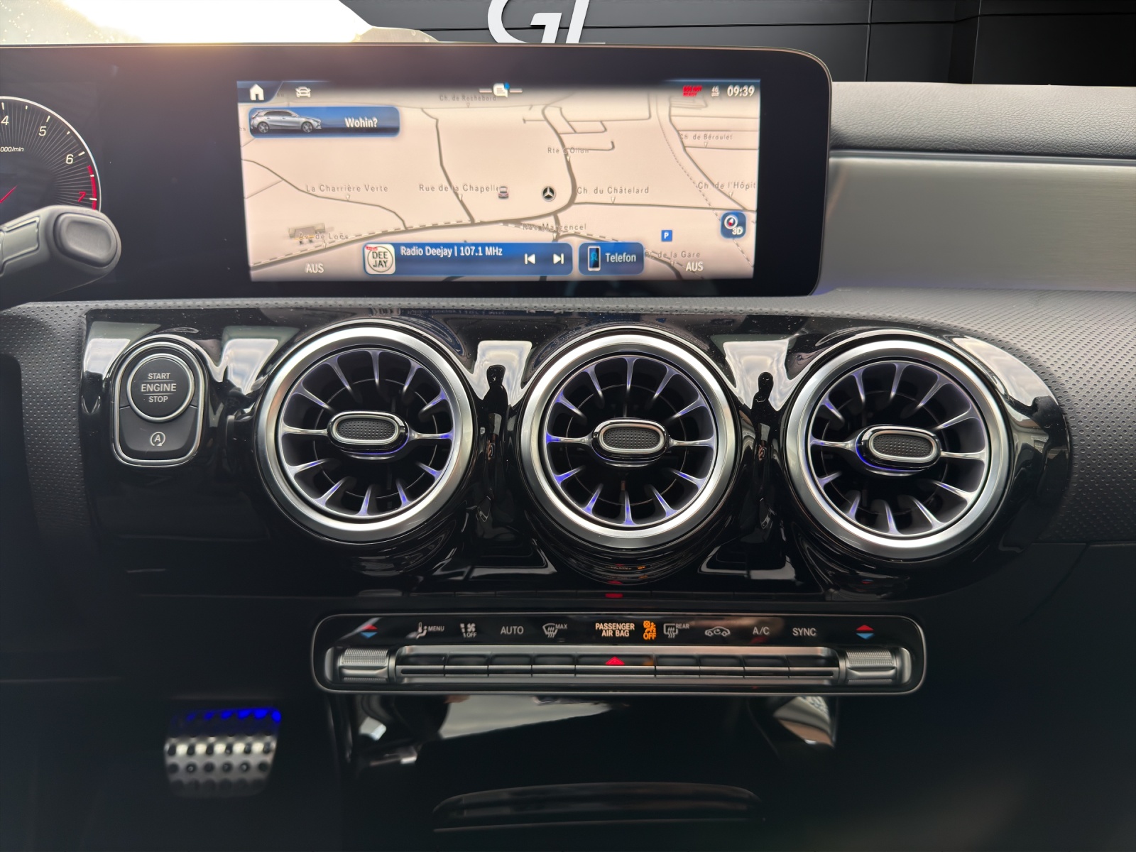 Image MERCEDES-BENZ A-220 A 220 4Matic 8G-DCT