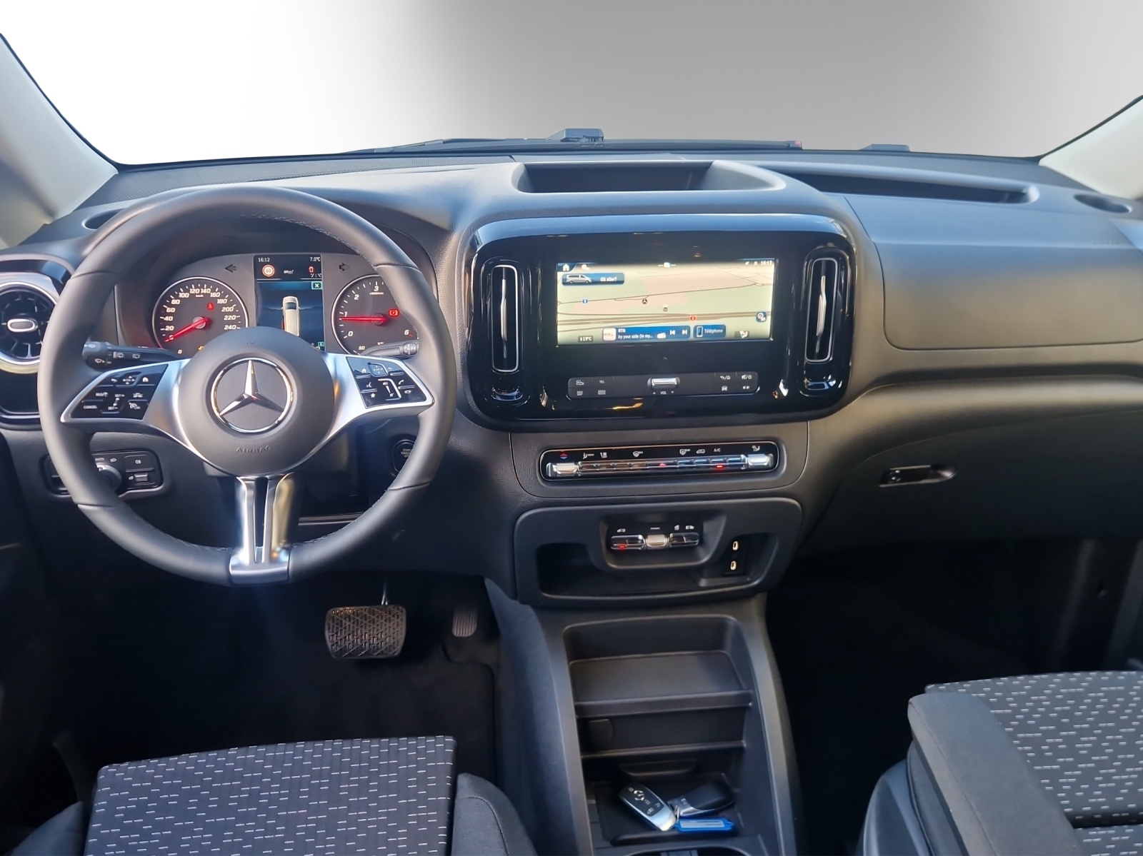 Image MERCEDES-BENZ VITO Vito 116 CDI Lang Select Family Tourer 4Matic 9G-Tronic