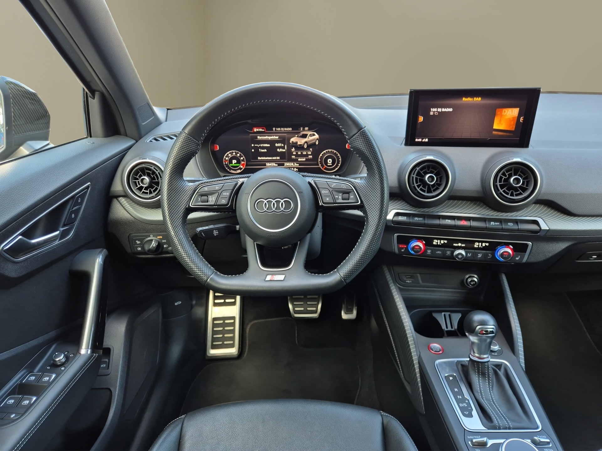 AUDI SQ2 TFSI quattro S-tronic-image-10