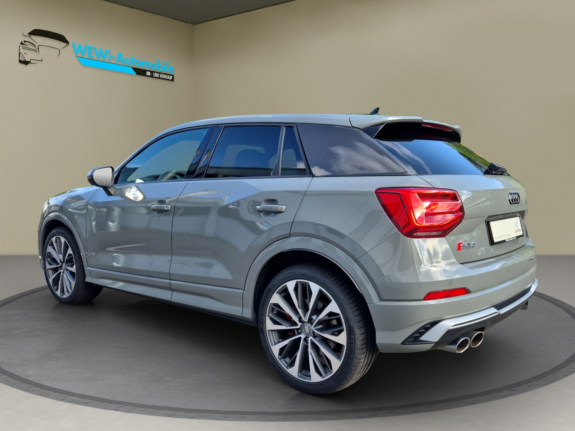AUDI SQ2 TFSI quattro S-tronic-showroom-element-2
