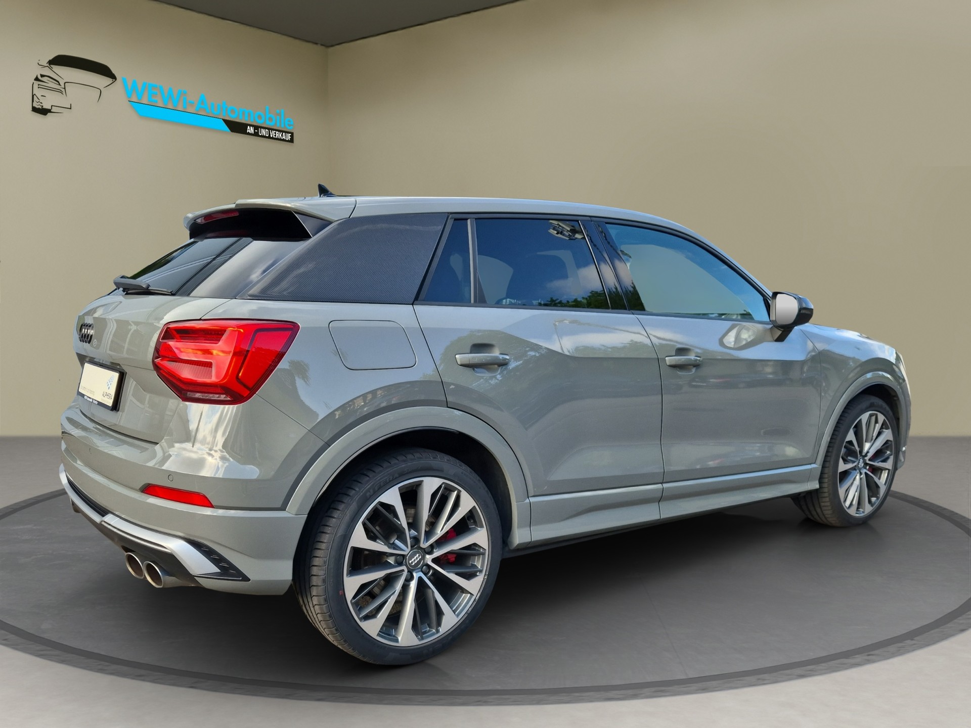 AUDI SQ2 TFSI quattro S-tronic-image-4