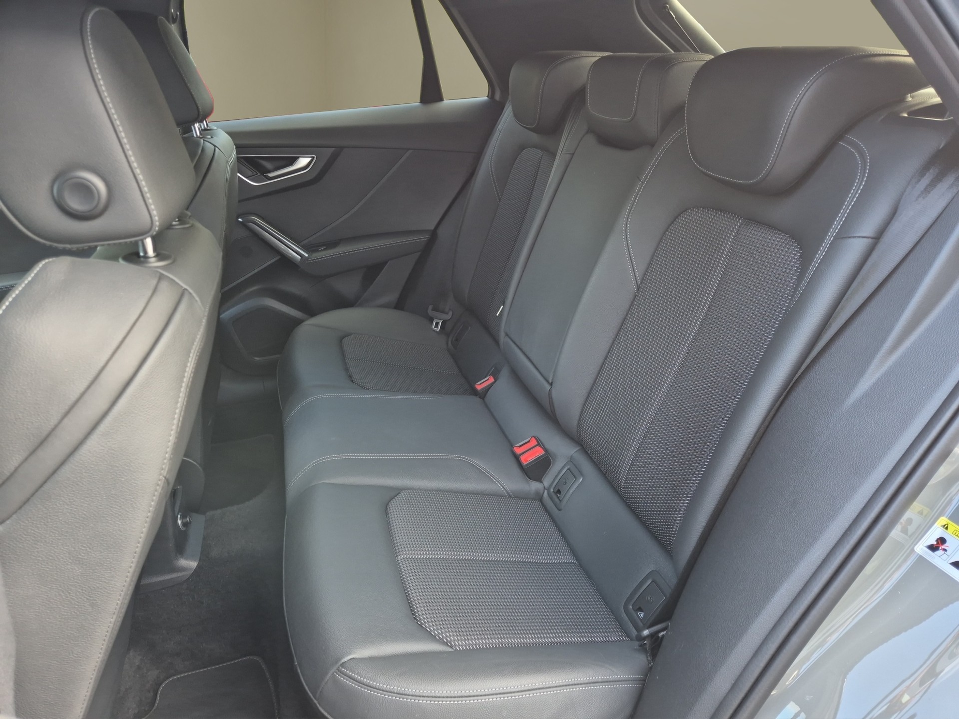 AUDI SQ2 TFSI quattro S-tronic-image-13