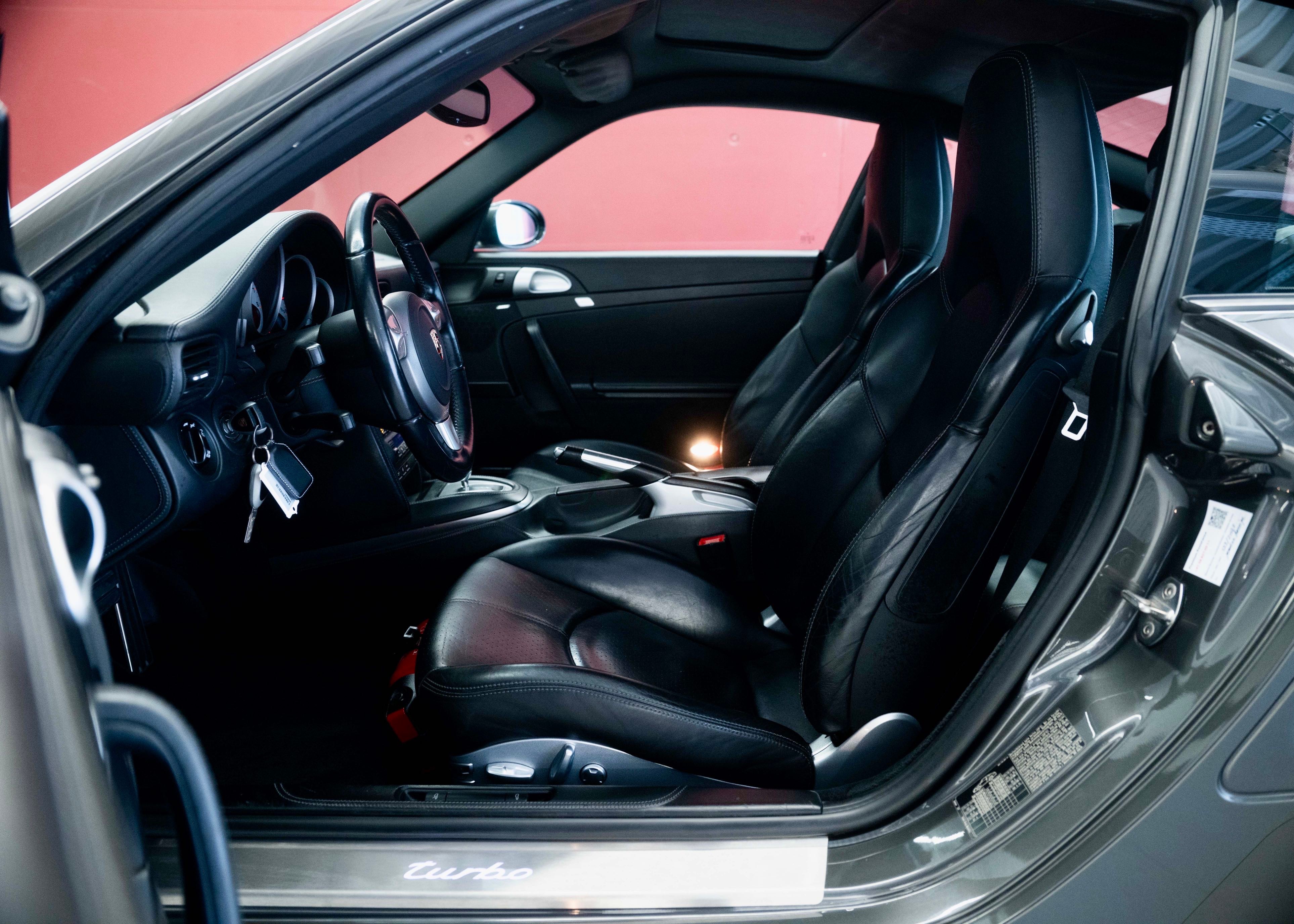 Image PORSCHE 911 911 Turbo Exclusive Manufacktur (Swiss car, fantastic condition, full Porsche service history)