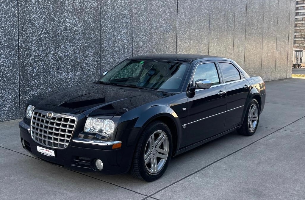CHRYSLER 300C 5.7 HEMI V8