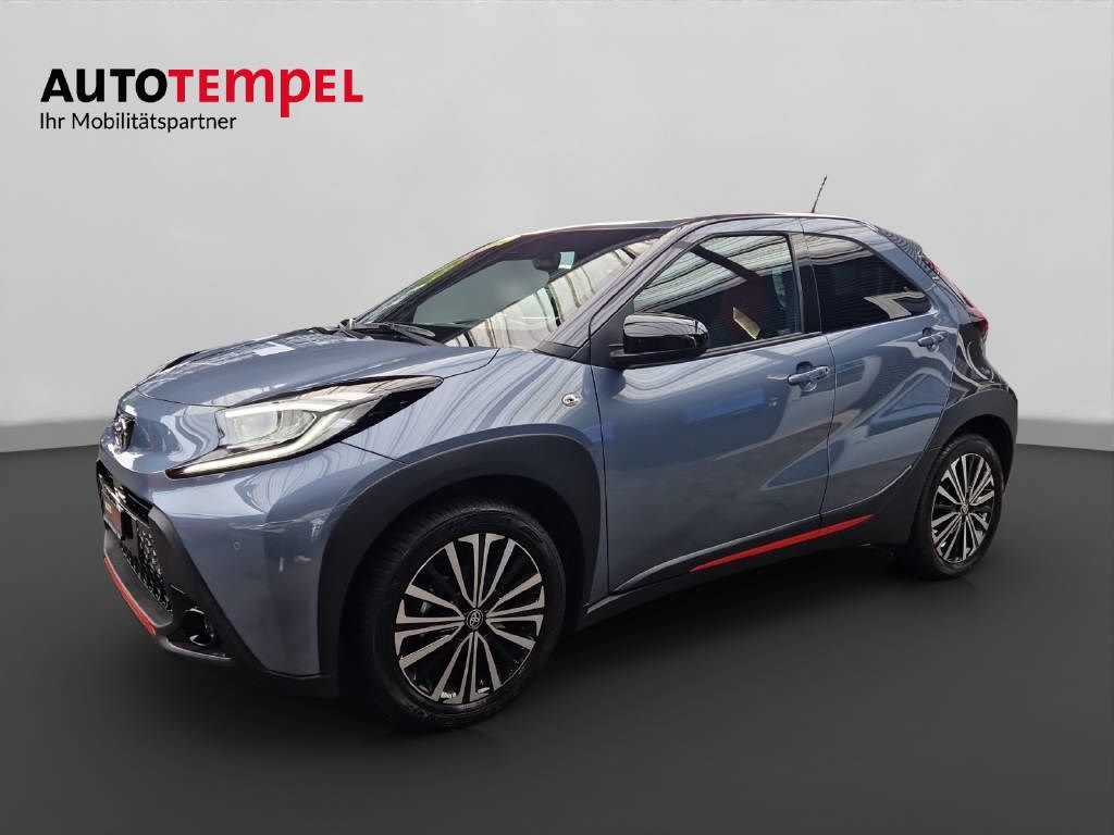 TOYOTA Aygo X 1.02 (SUV / Geländewagen) Toyota TOYOTA Aygo X 1.02 (SUV / Geländewagen)