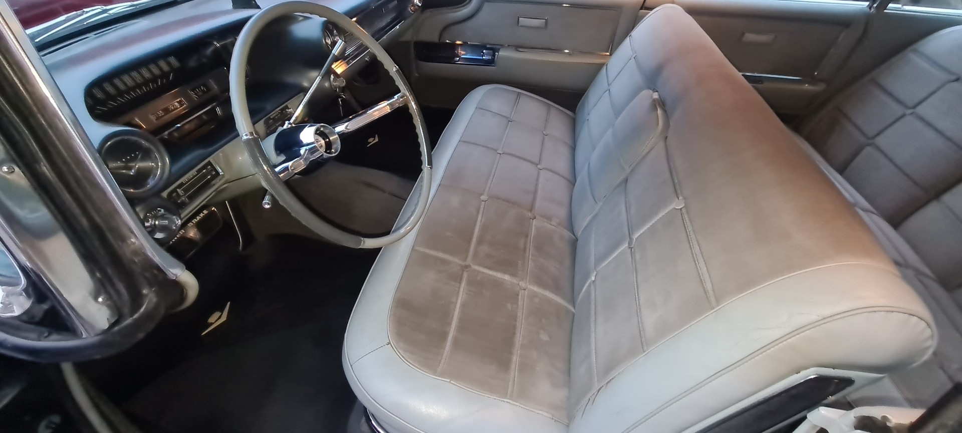 CADILLAC Series 60 Fleetwood US-Botschafter Fahrzeug-image-16