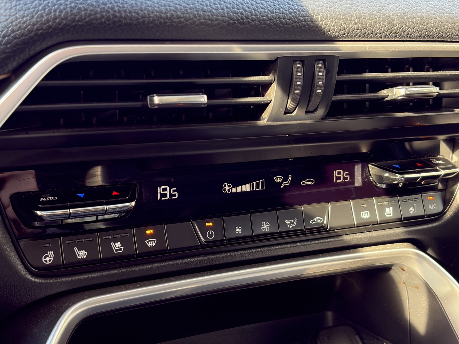 Image MAZDA CX-60 CX-60 3.3L e-Skyactiv D 254 MHEV AWD Homura