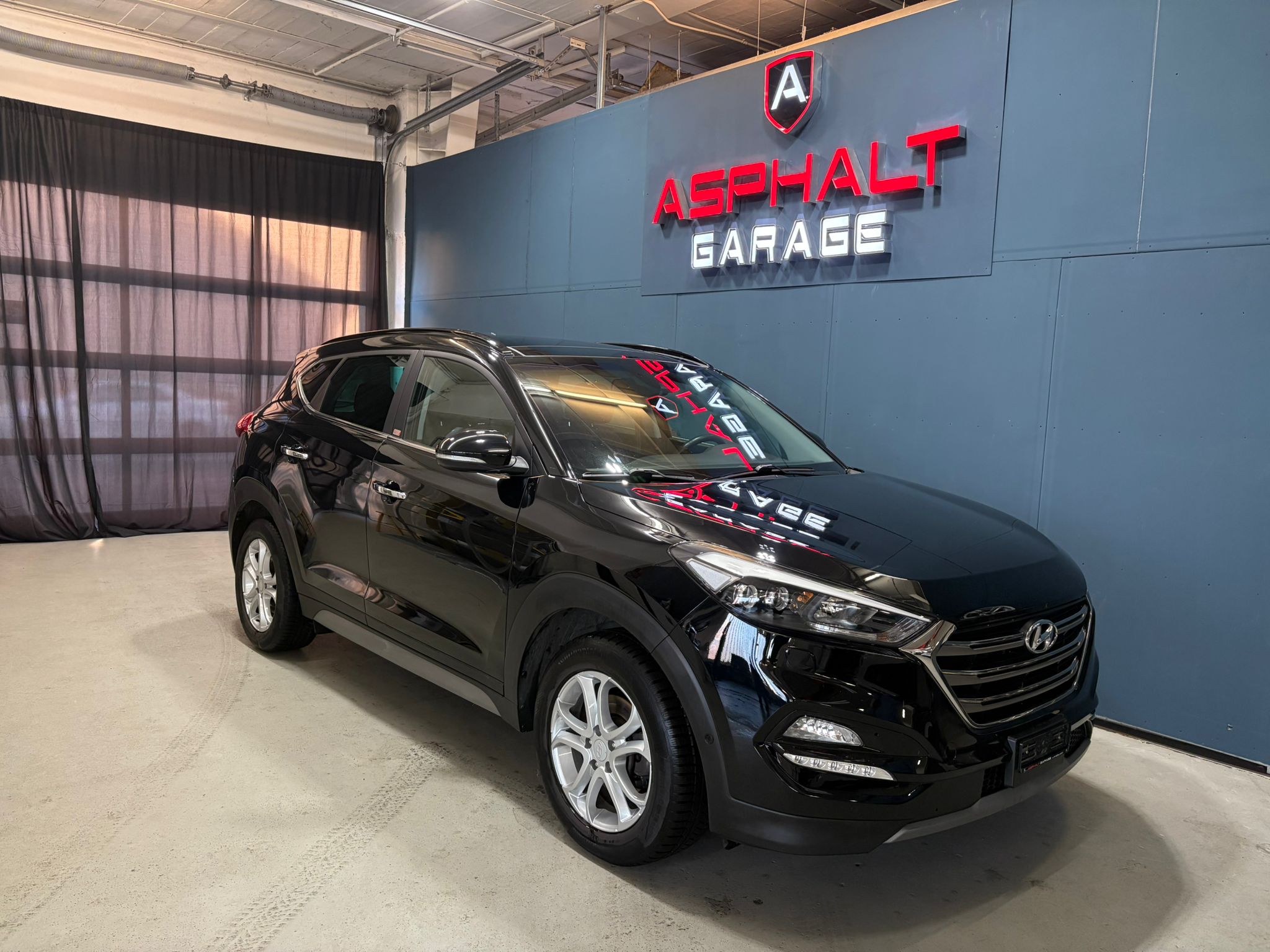 HYUNDAI Tucson 1.7 (SUV / GelÃ¤ndewagen)