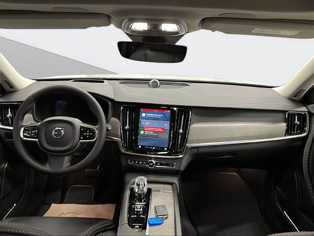 VOLVO V90 Cross Country 2.0 B6 Ultimate AWD-image-13