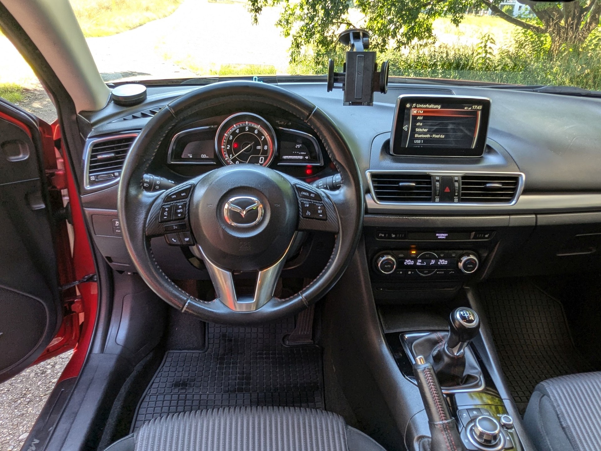MAZDA 3 2.0 16V Revolution-image-5