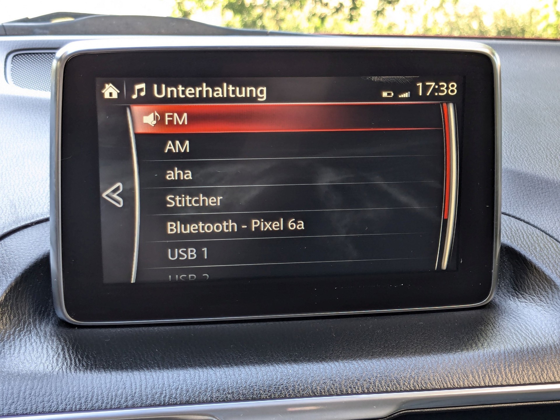 MAZDA 3 2.0 16V Revolution-image-8