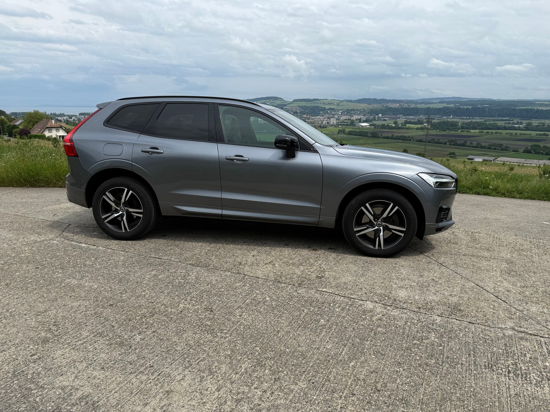 VOLVO XC60 T6 eAWD R-Design Geartronic-showroom-element-3