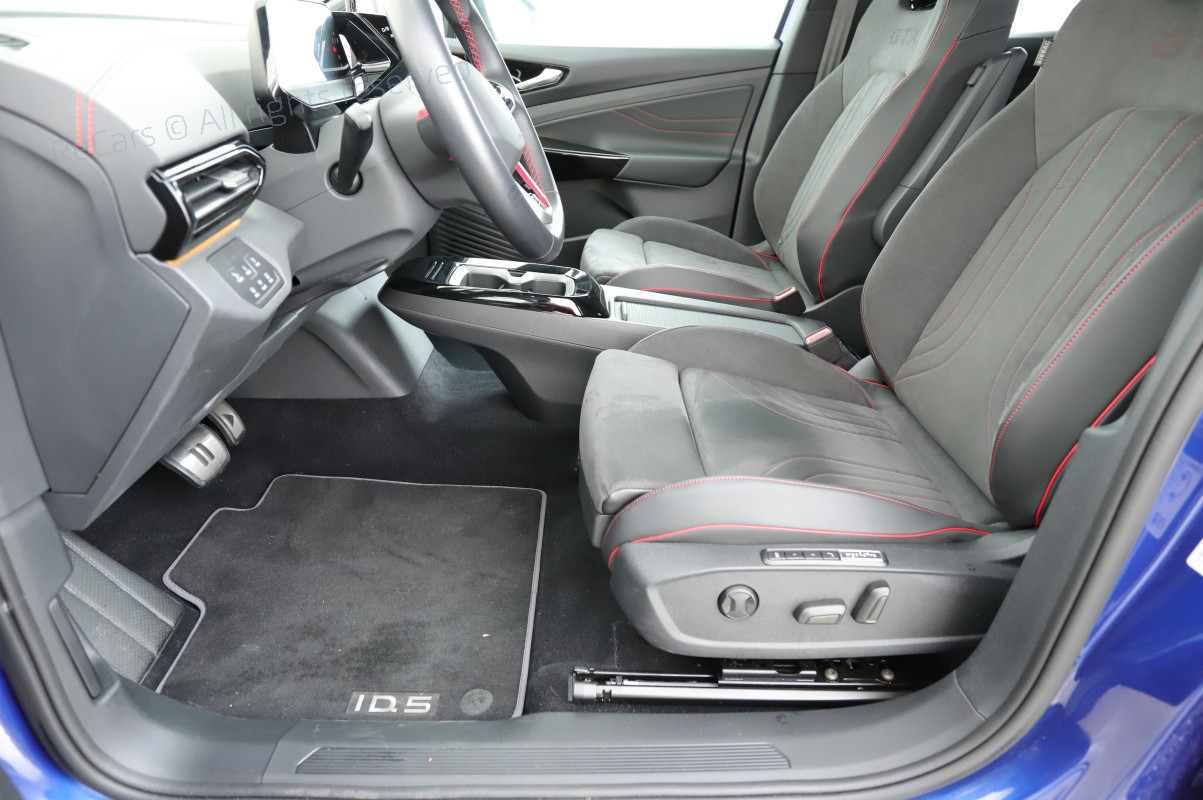 VW ID.5 GTX 77 kWh 4Motion (Np.83`310.-) 299PS AHK PanoDach Vollausstattung CH-Ausl.
