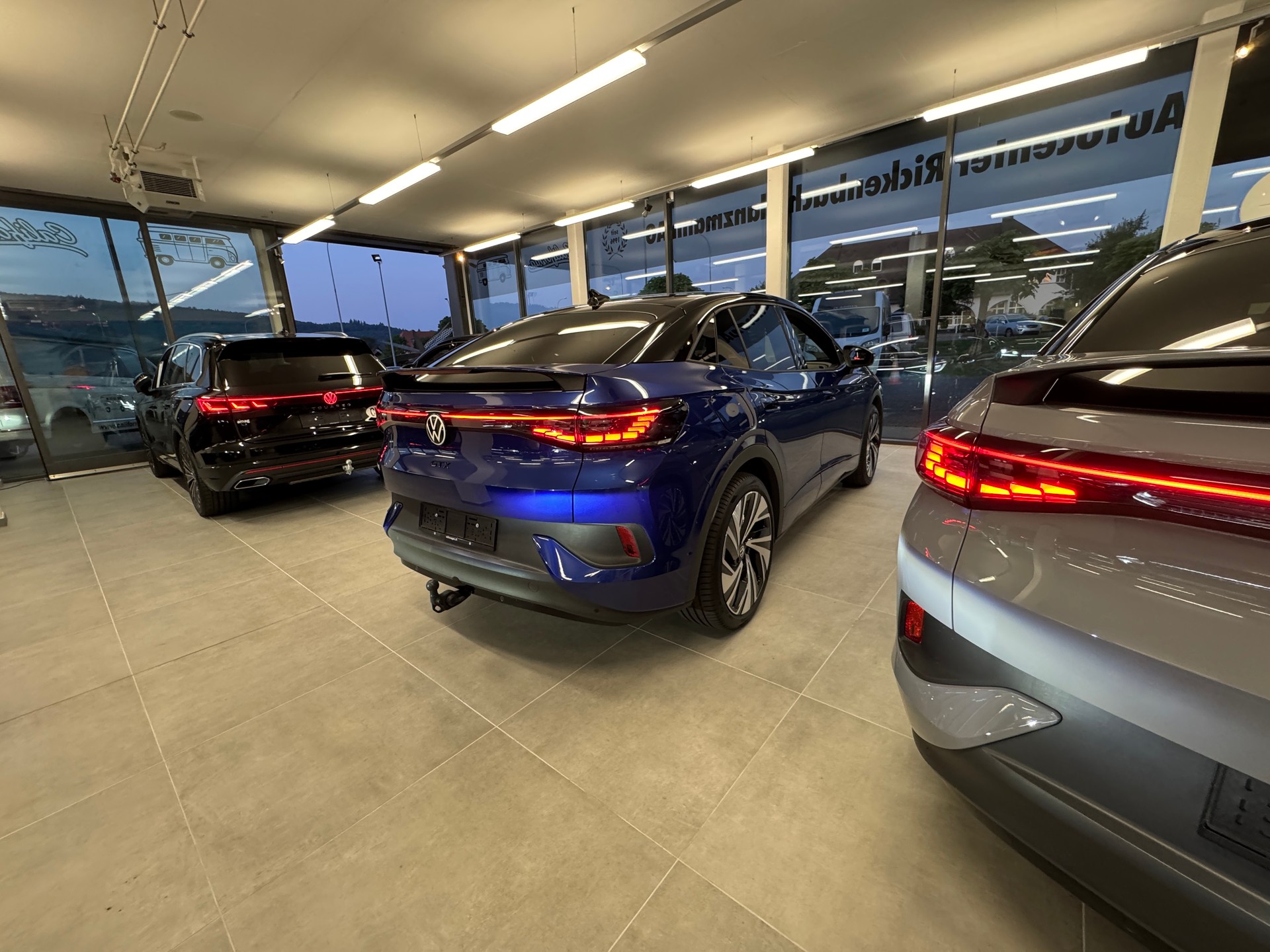VW ID.5 GTX 77 kWh 4Motion (Np.83`310.-) 299PS AHK PanoDach Vollausstattung CH-Ausl.-image-5