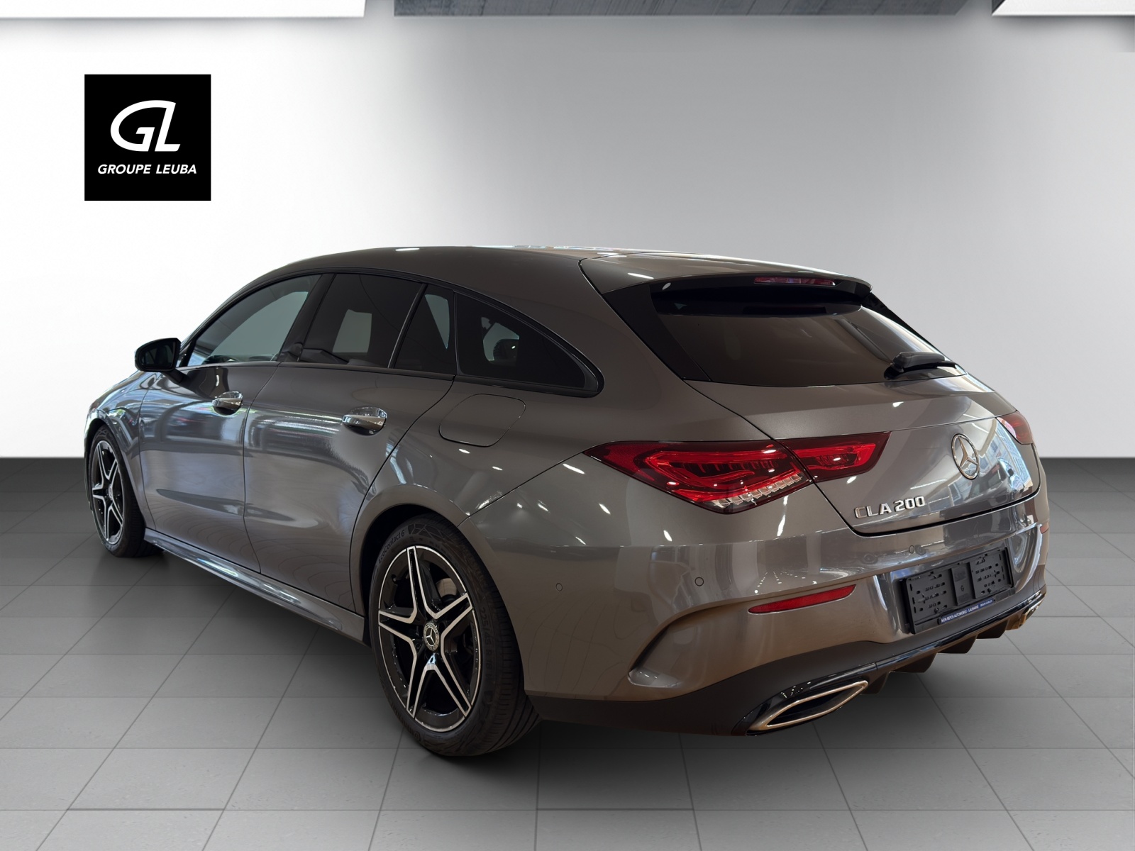 MERCEDES-BENZ CLA Shooting Brake 200 AMG Line 7G-DCT-showroom-element-3