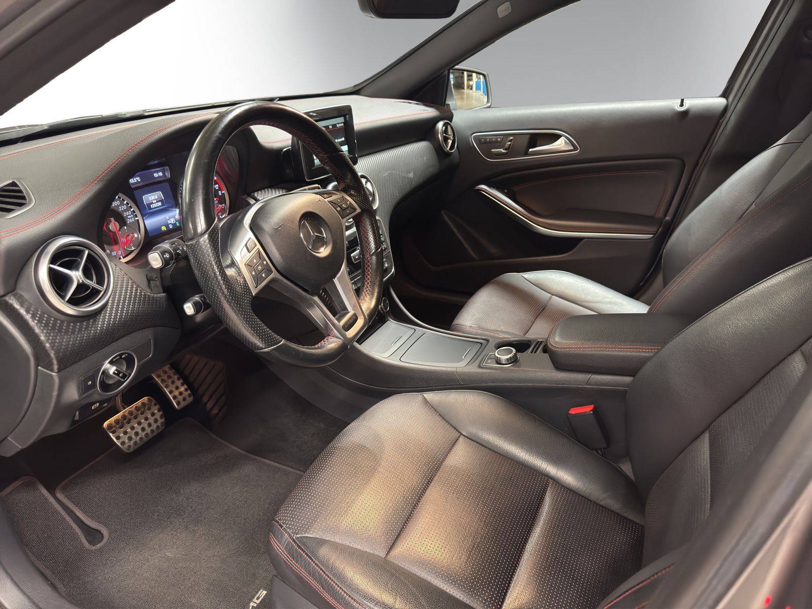 Image MERCEDES-BENZ A-180 A 180 AMG Line