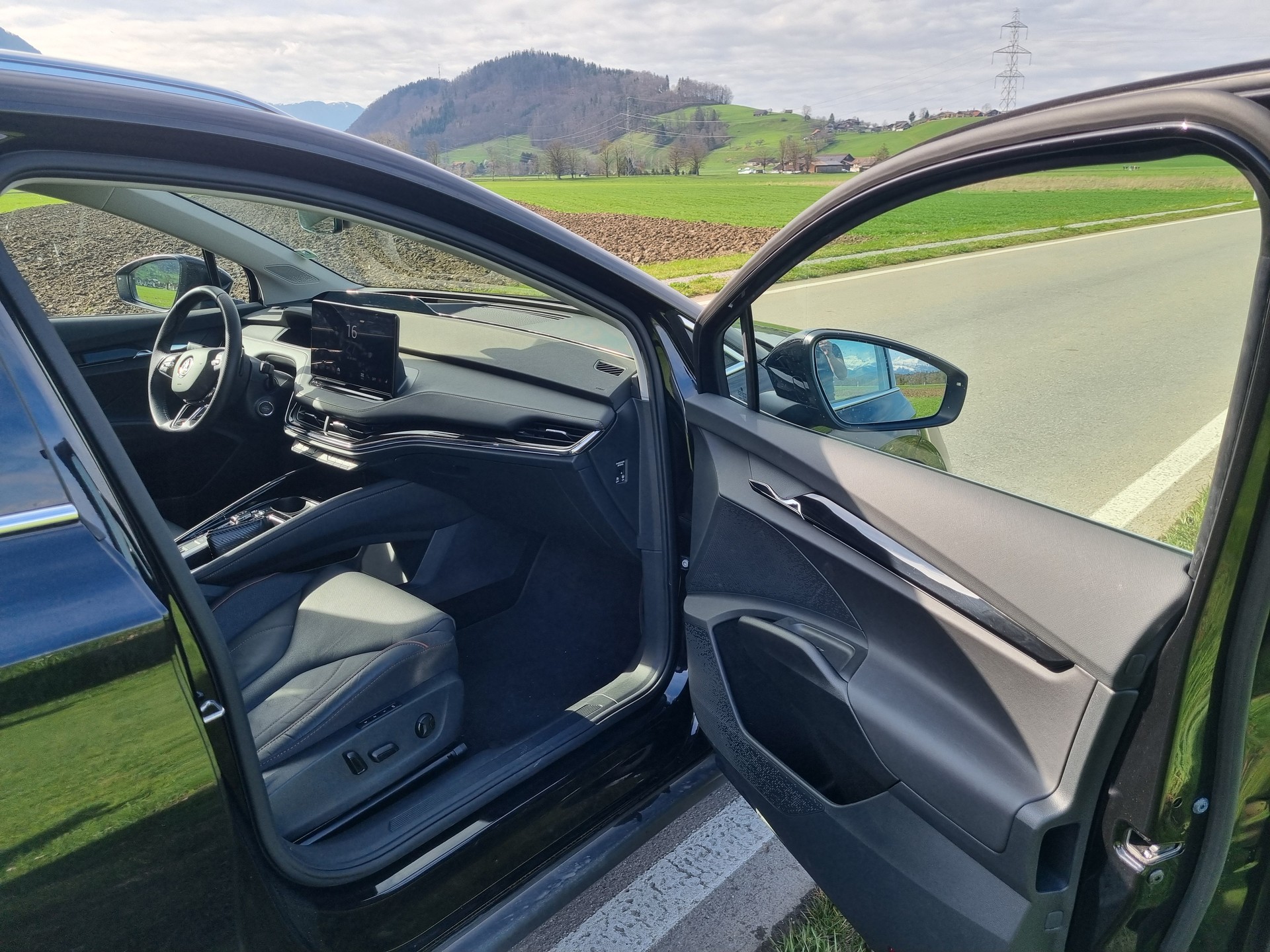 SKODA Enyaq iV 80 Ultra inkl. Anhängerkupplung 8-fach Rad mit Batterietest Gesundheitszustand perfekt-image-11