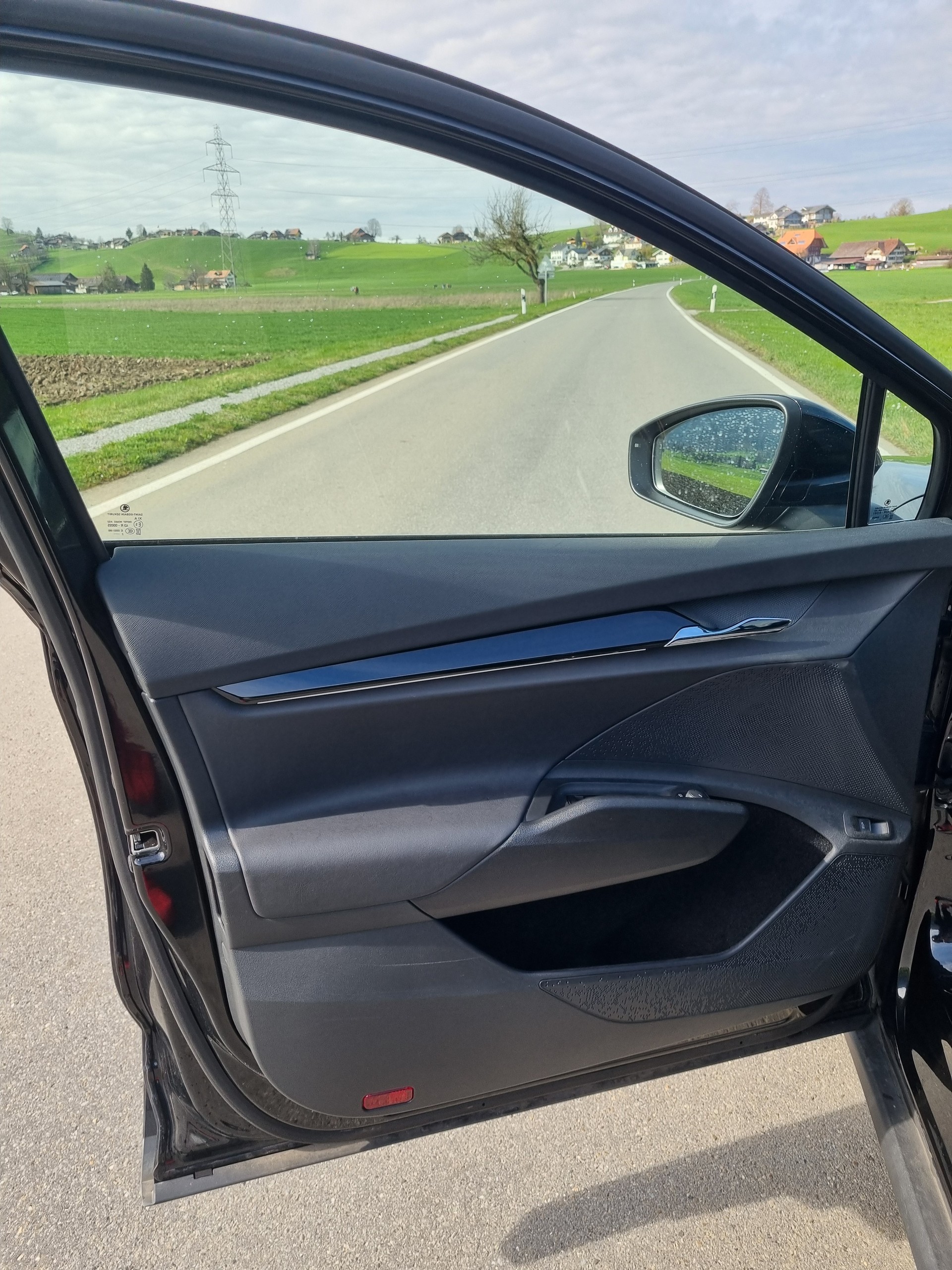 SKODA Enyaq iV 80 Ultra inkl. Anhängerkupplung 8-fach Rad mit Batterietest Gesundheitszustand perfekt-image-13