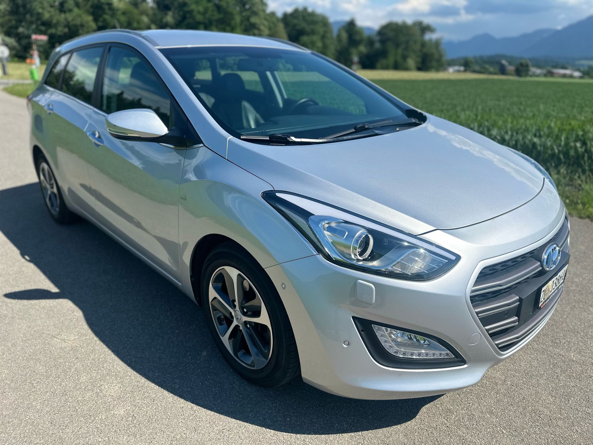 HYUNDAI i30 Wagon 1.6 CRDi Plena Automatic DCT-showroom-element-3