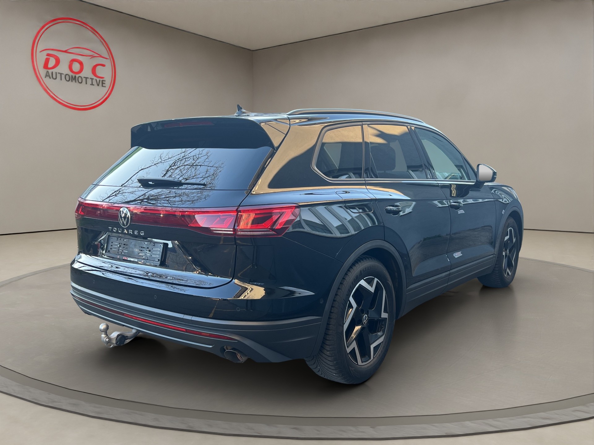 VW Touareg 3.0 V6 TDI mit AHK - Facelift-showroom-element-3