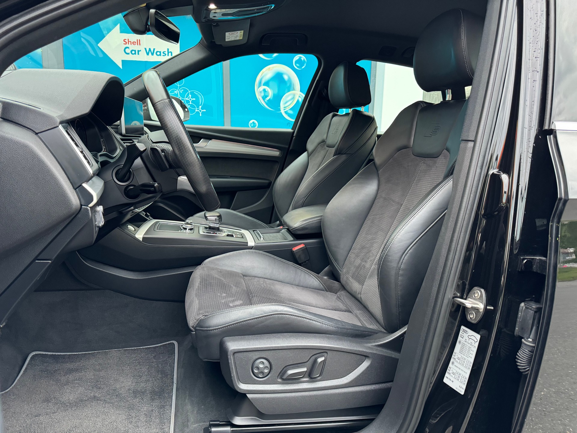 AUDI Q5 2.0 TDI sport quattro-image-7