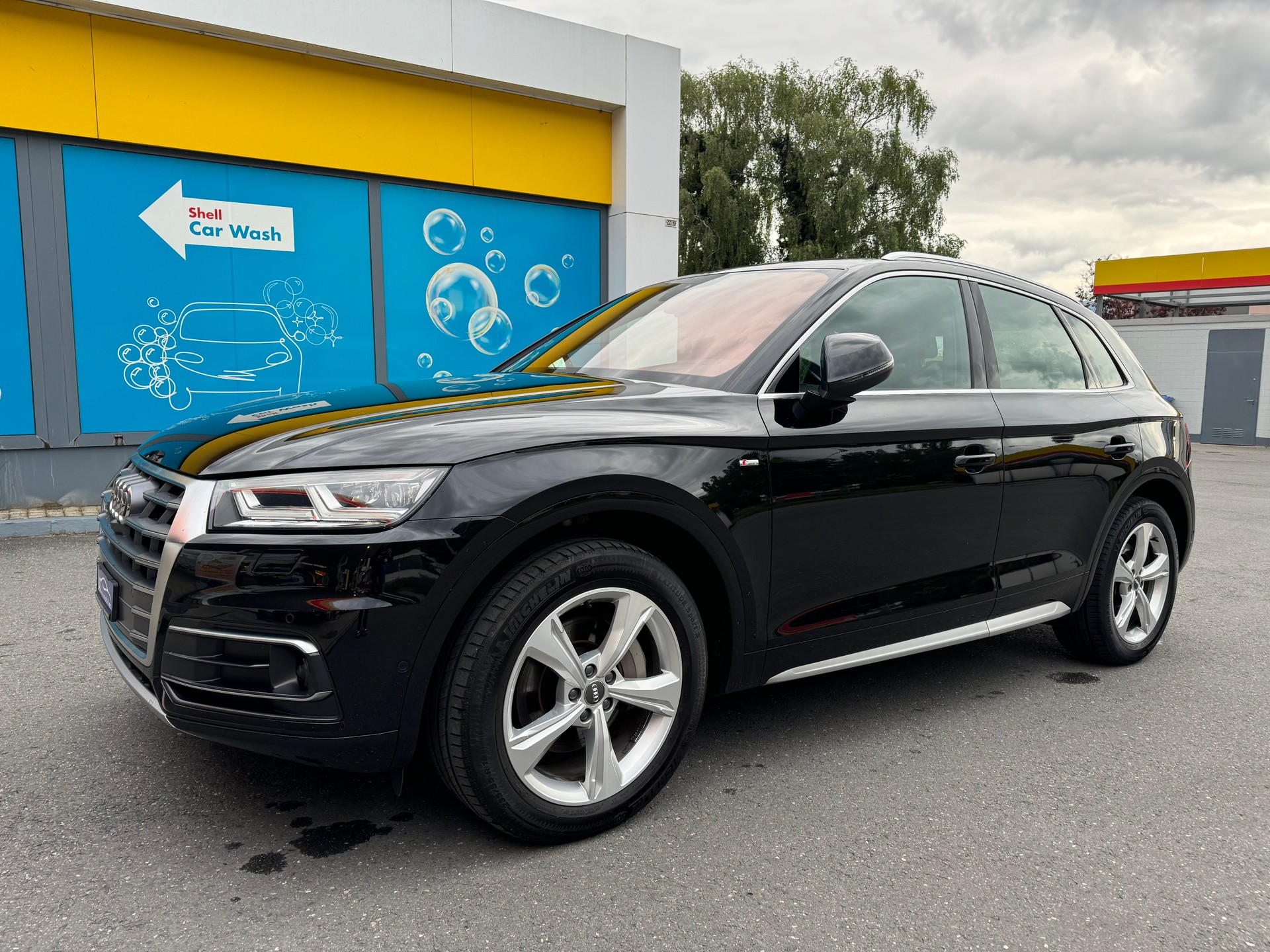 AUDI Q5 2.0 TDI sport quattro-image-0