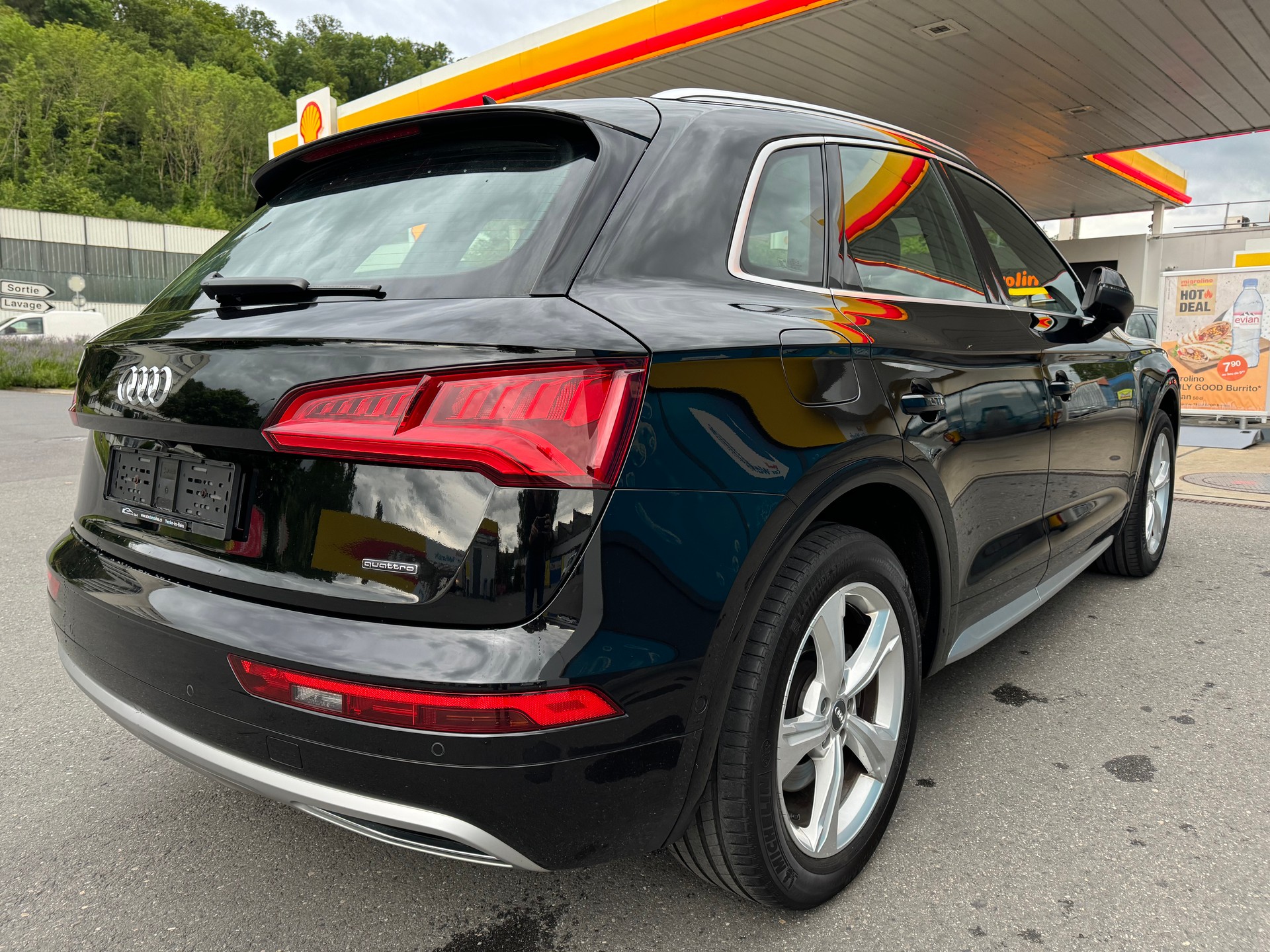 AUDI Q5 2.0 TDI sport quattro-image-6