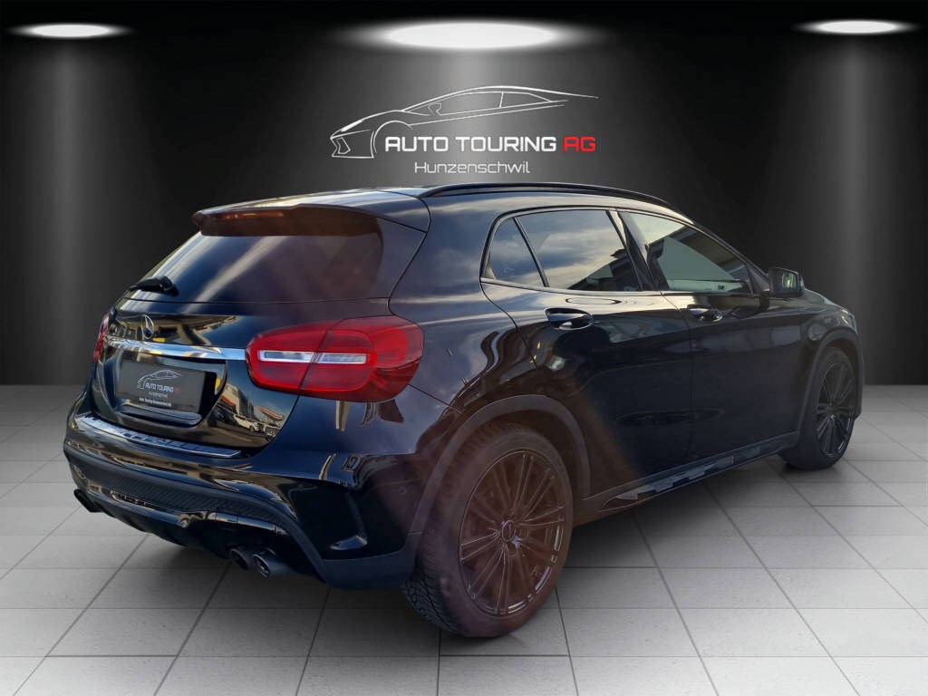 MERCEDES-BENZ GLA 250 AMG Line 4m Black-Line-image-2