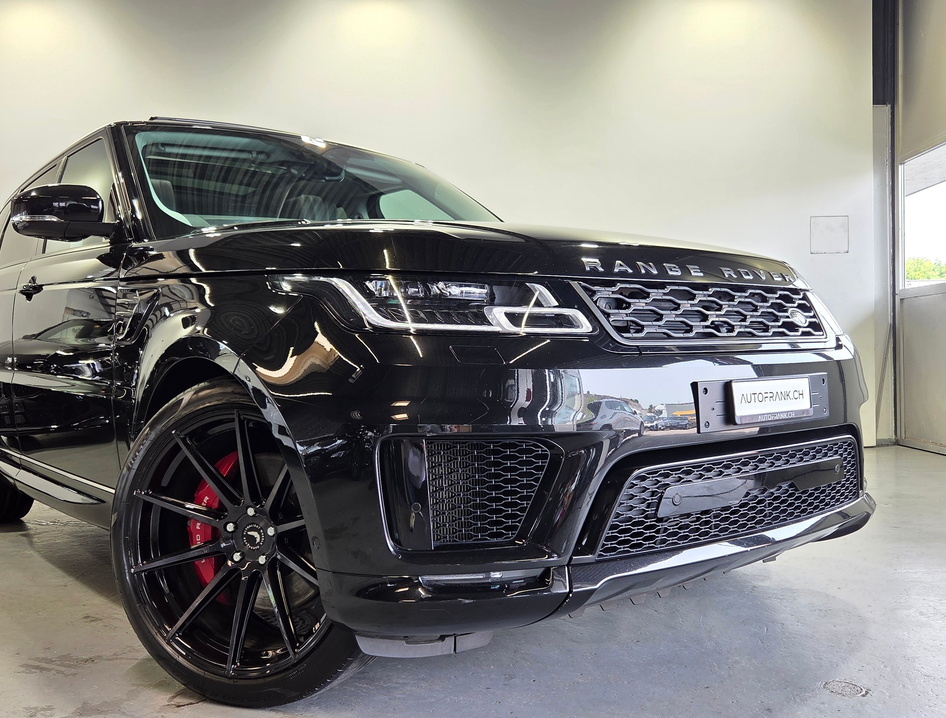 LAND ROVER Range Rover Sport 5.0 V8 SC HSE Dynamic-showroom-element-1