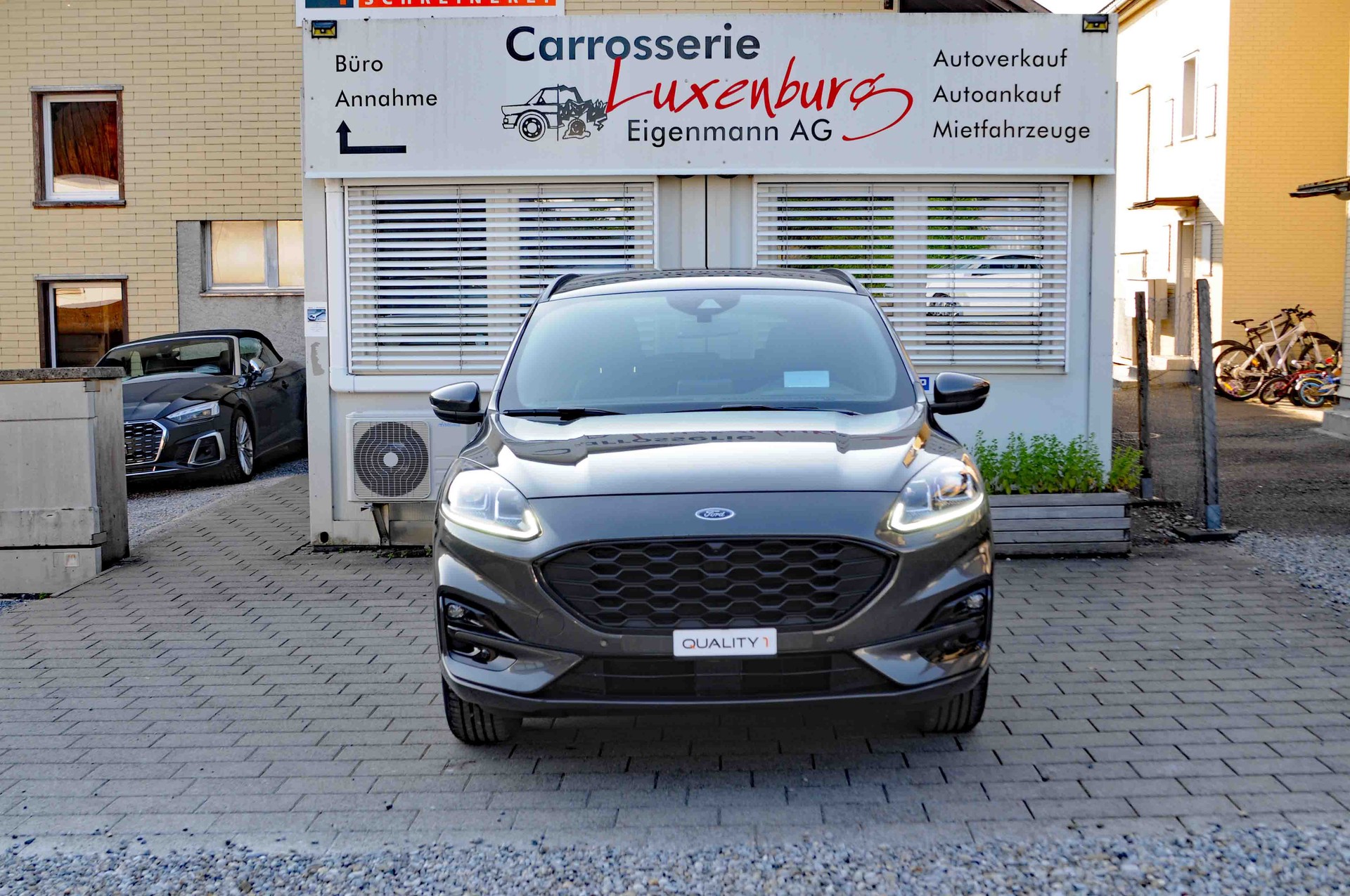 FORD Kuga 2.5 FHEV Titanium X 4WD-showroom-element-1