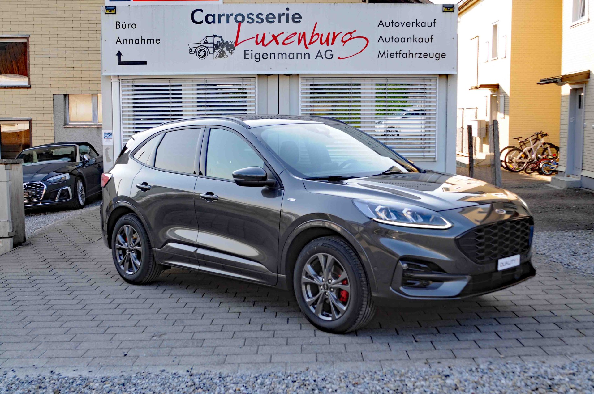FORD Kuga 2.5 FHEV Titanium X 4WD