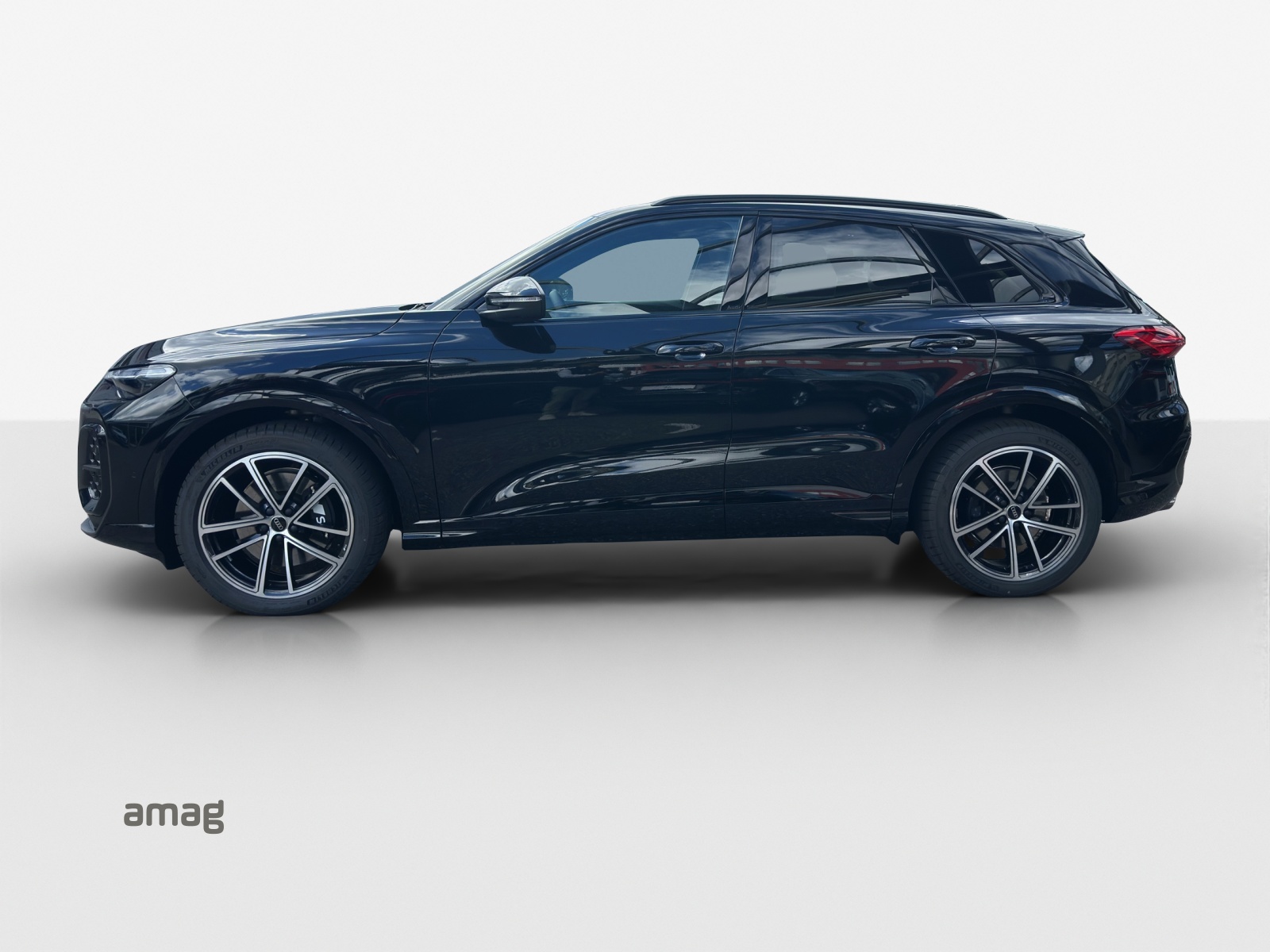AUDI SQ5 TFSI quattro S-tronic-showroom-element-1