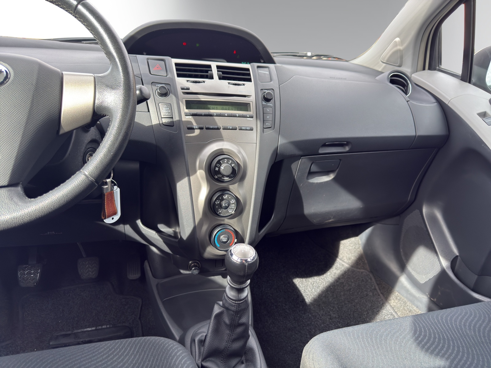 Image TOYOTA YARIS Yaris 1.33 Linea Luna