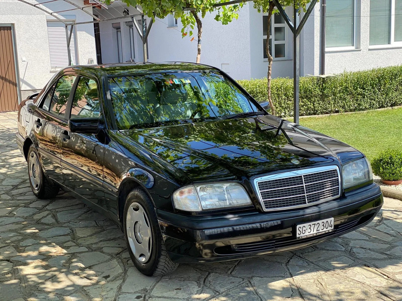 MERCEDES-BENZ C 250 TD Classic-image-1