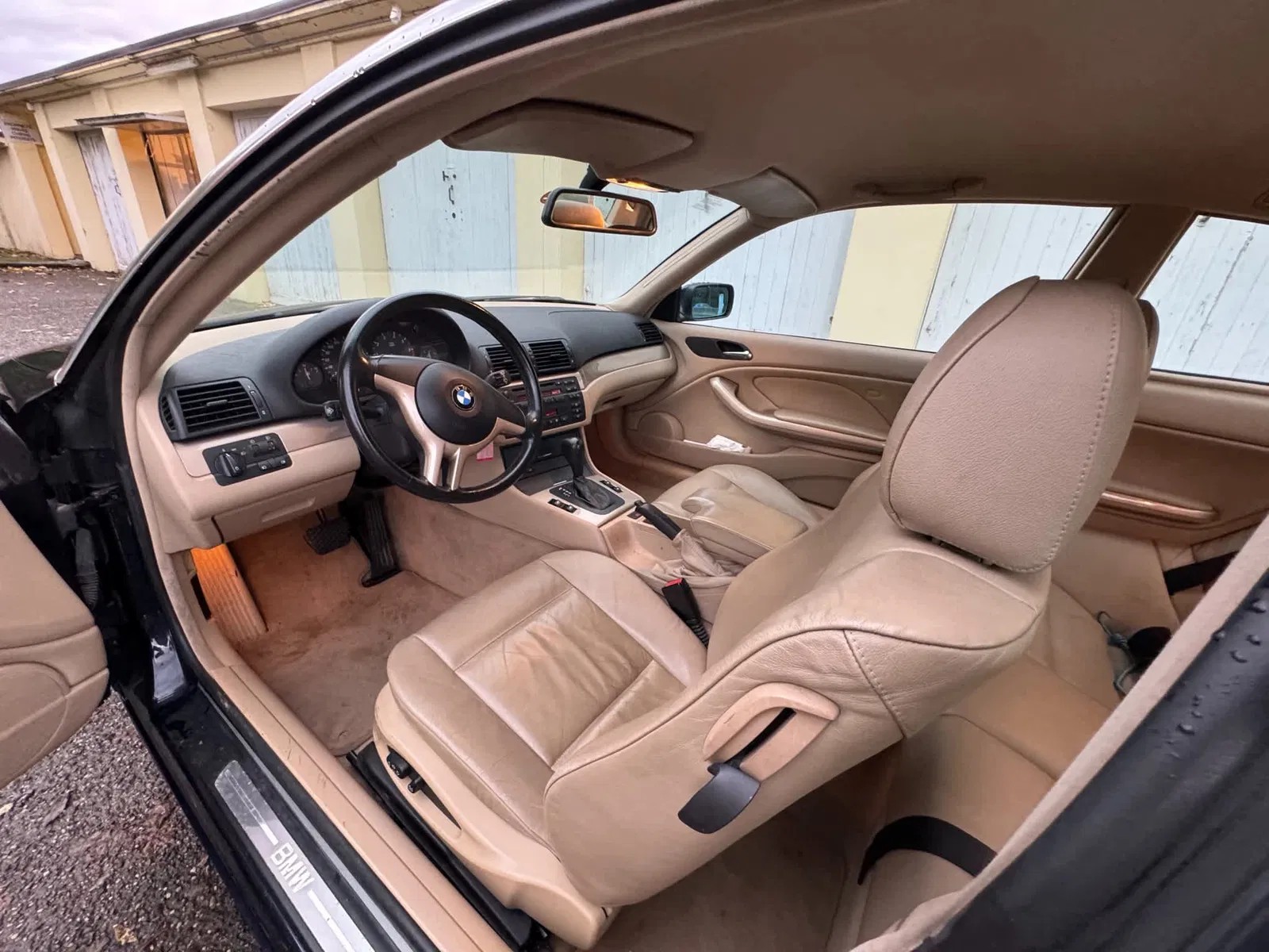 BMW 325Ci Coupé-image-5