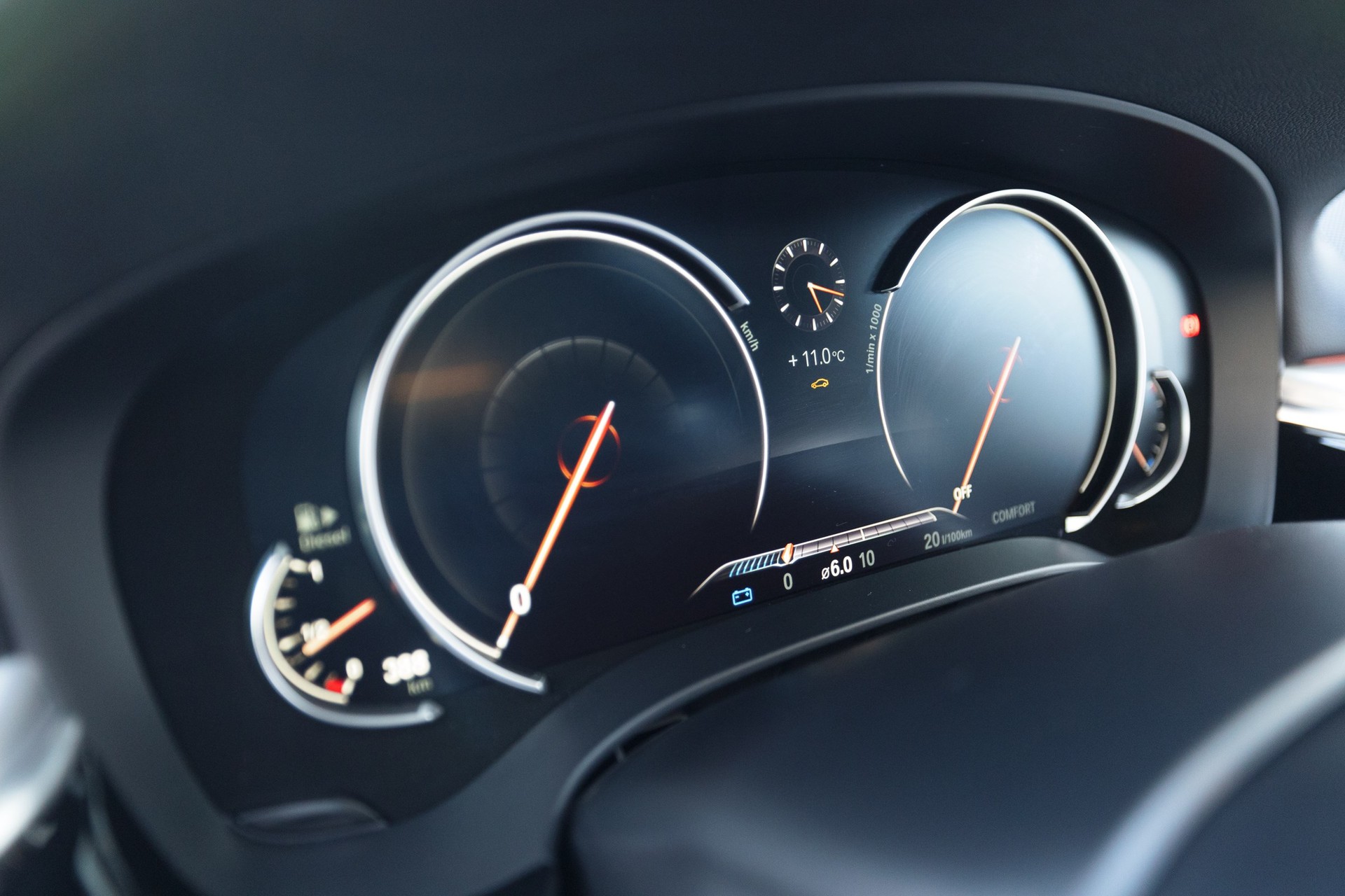 BMW 530d Touring Luxury Line Steptronic-image-10
