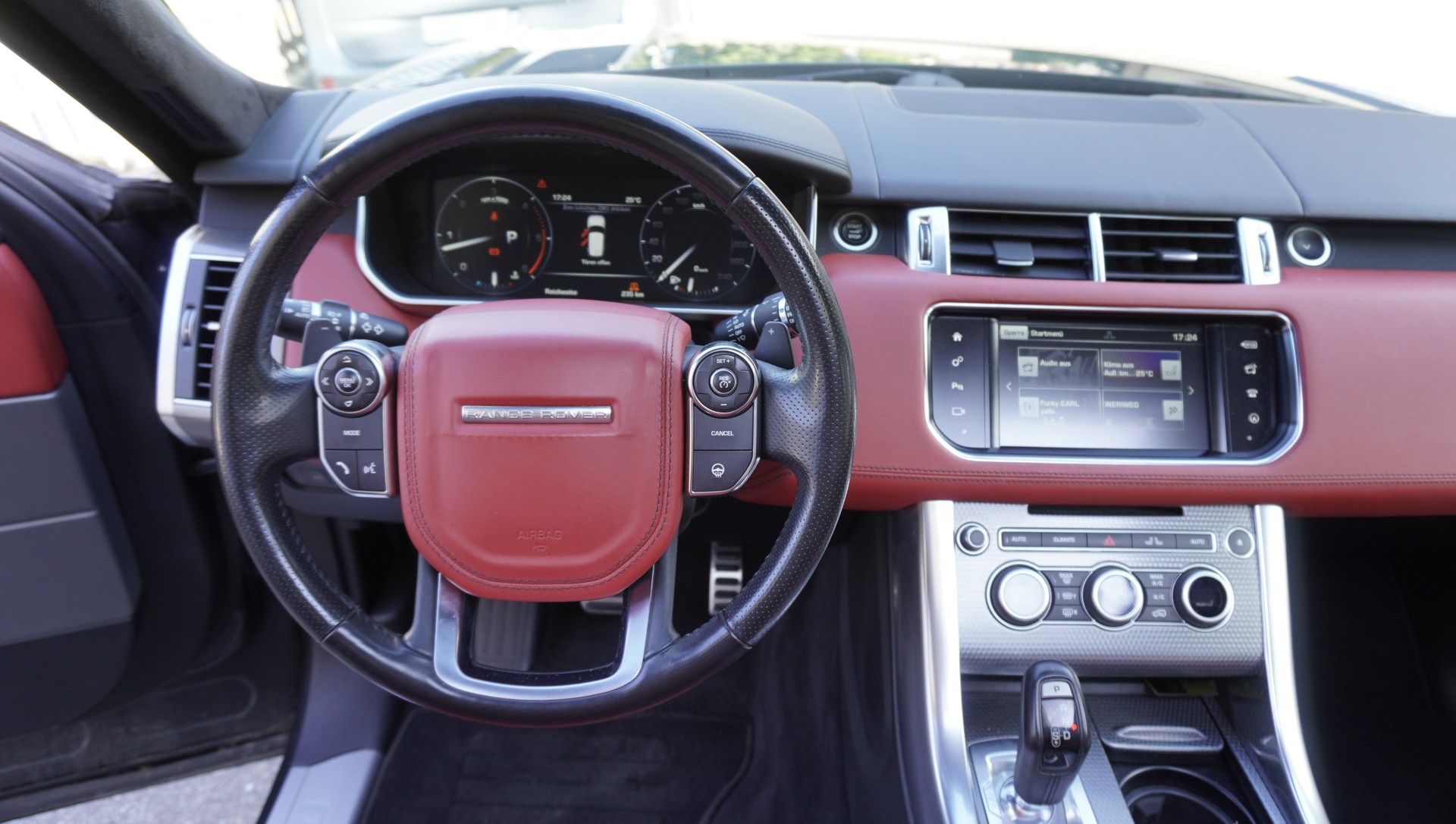 LAND ROVER Range Rover Sport 4.4 SDV8 Autobiography Automatic-showroom-element-1