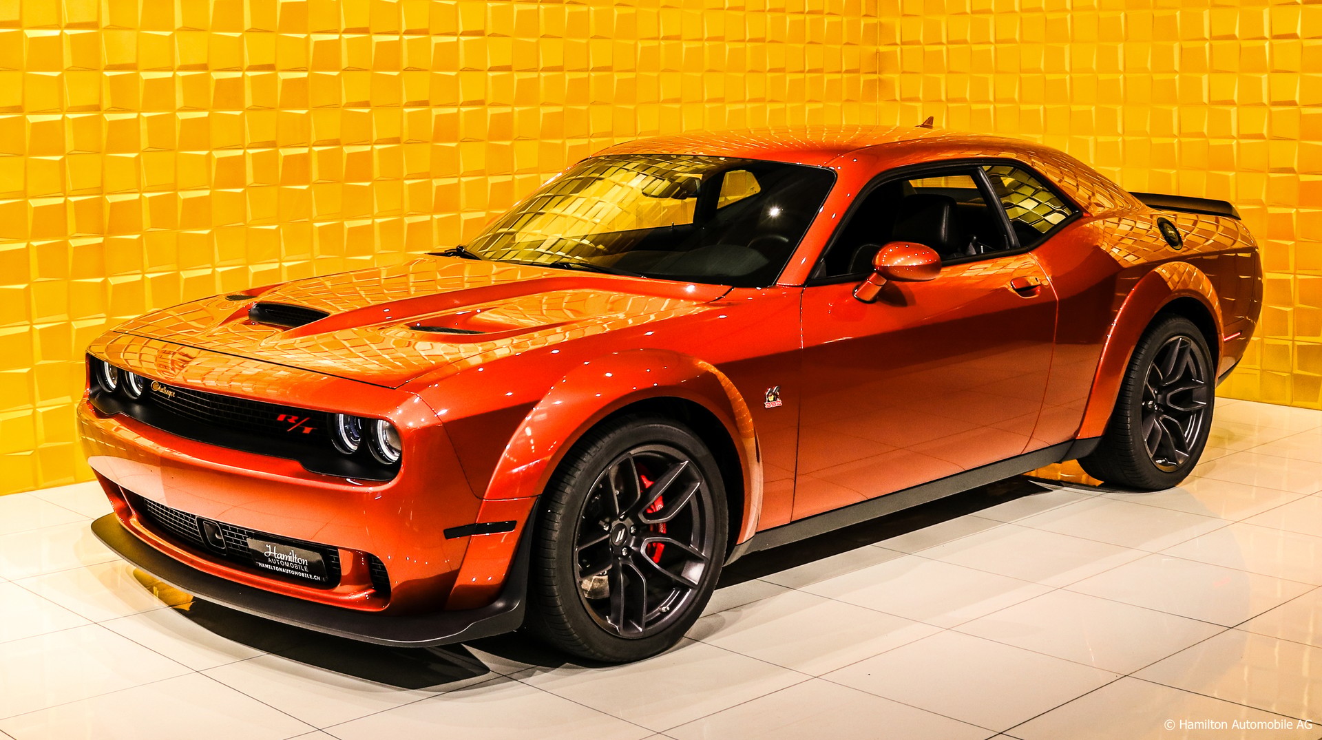 DODGE Challenger R/T 6.4L V8 Scat Pack Widebody CINNAMON STICK-image-3
