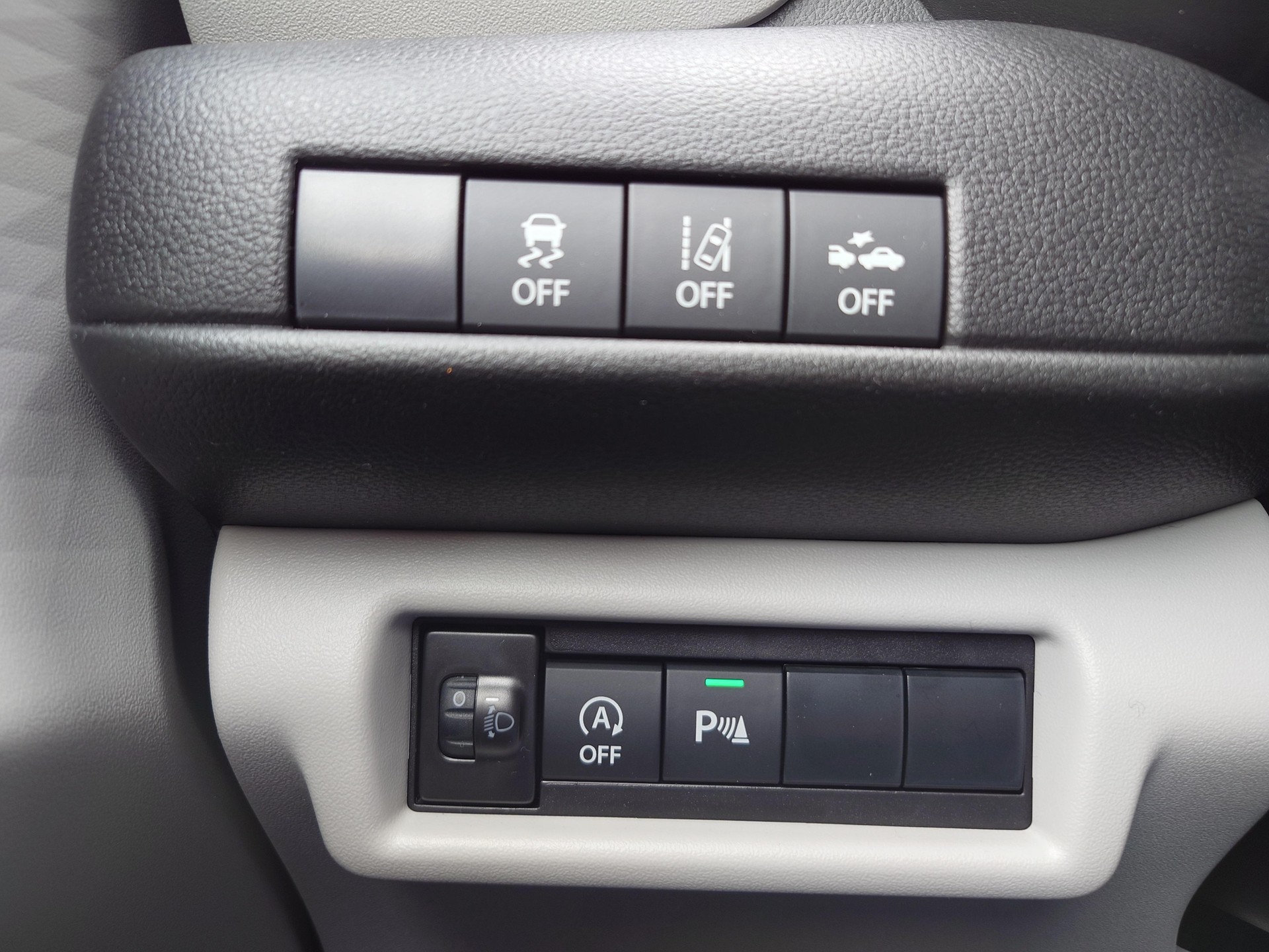 SUZUKI Swift 1.2 Tradizio Top Hybrid 4x4-image-10