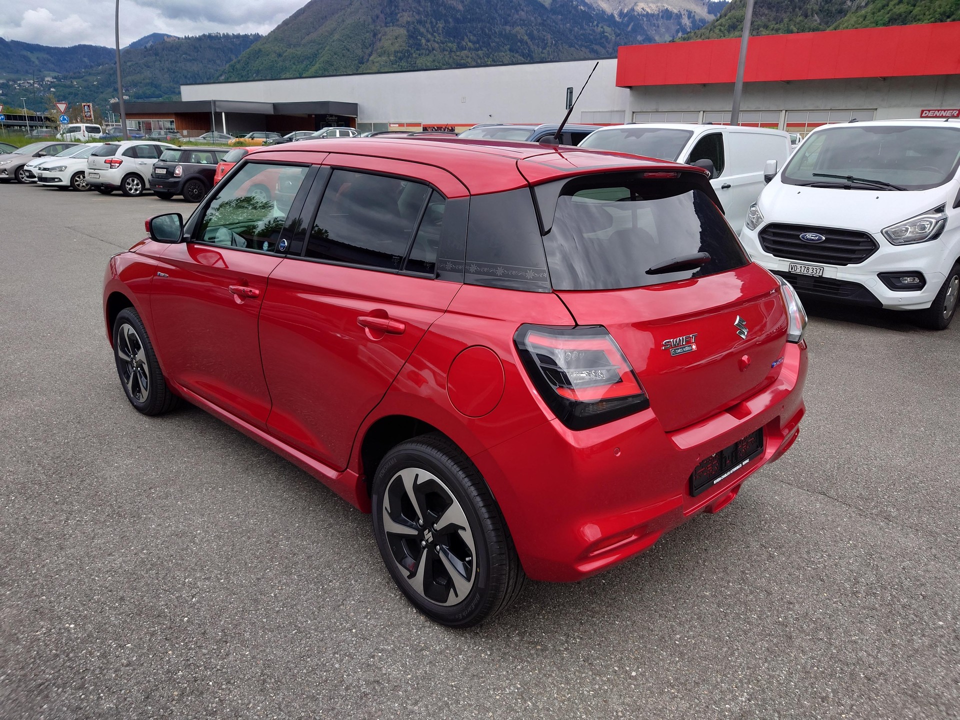 SUZUKI Swift 1.2 Tradizio Top Hybrid 4x4-image-2