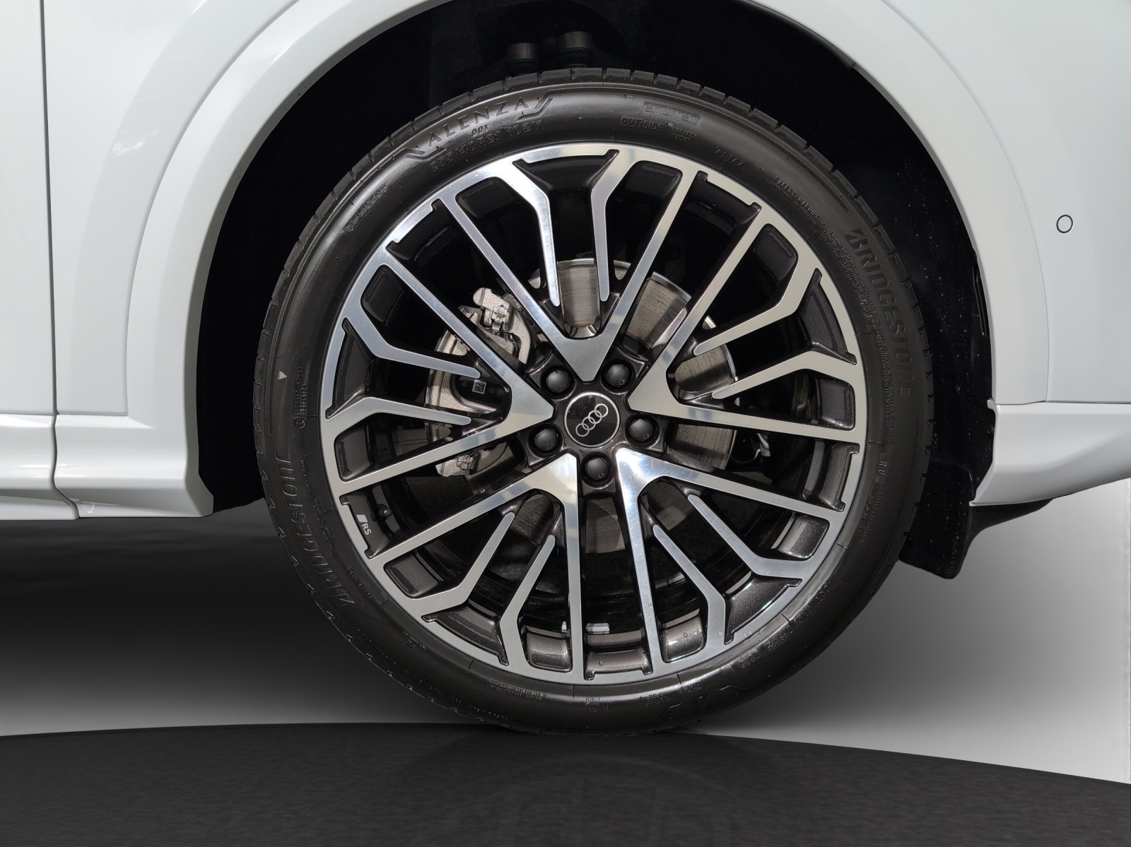 AUDI Q5 TFSI quatto 150 kW S-tronic-image-4