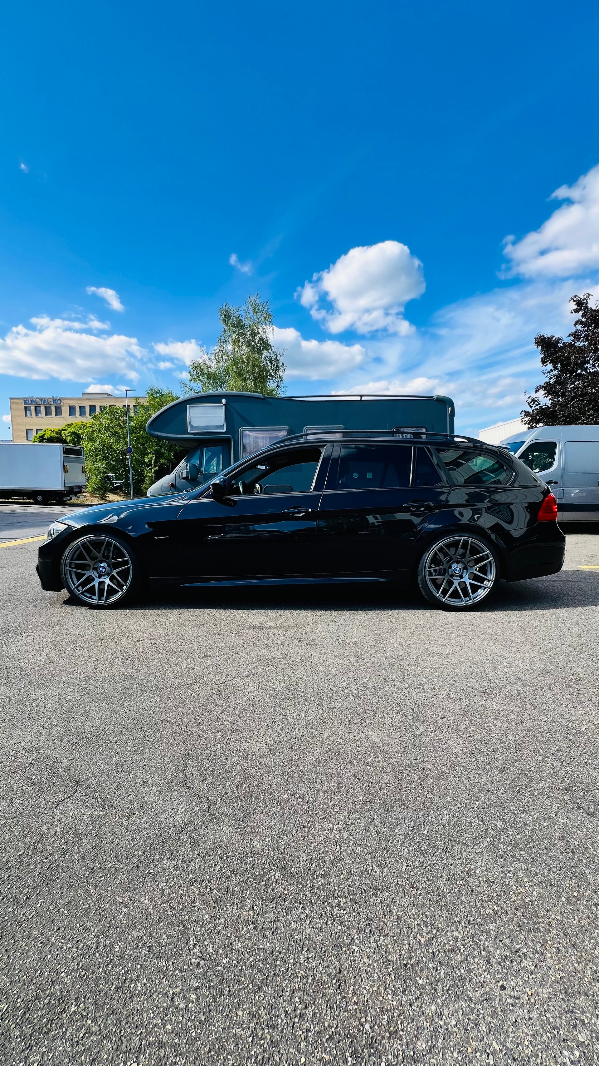BMW 335i xDrive Touring Steptronic-image-3